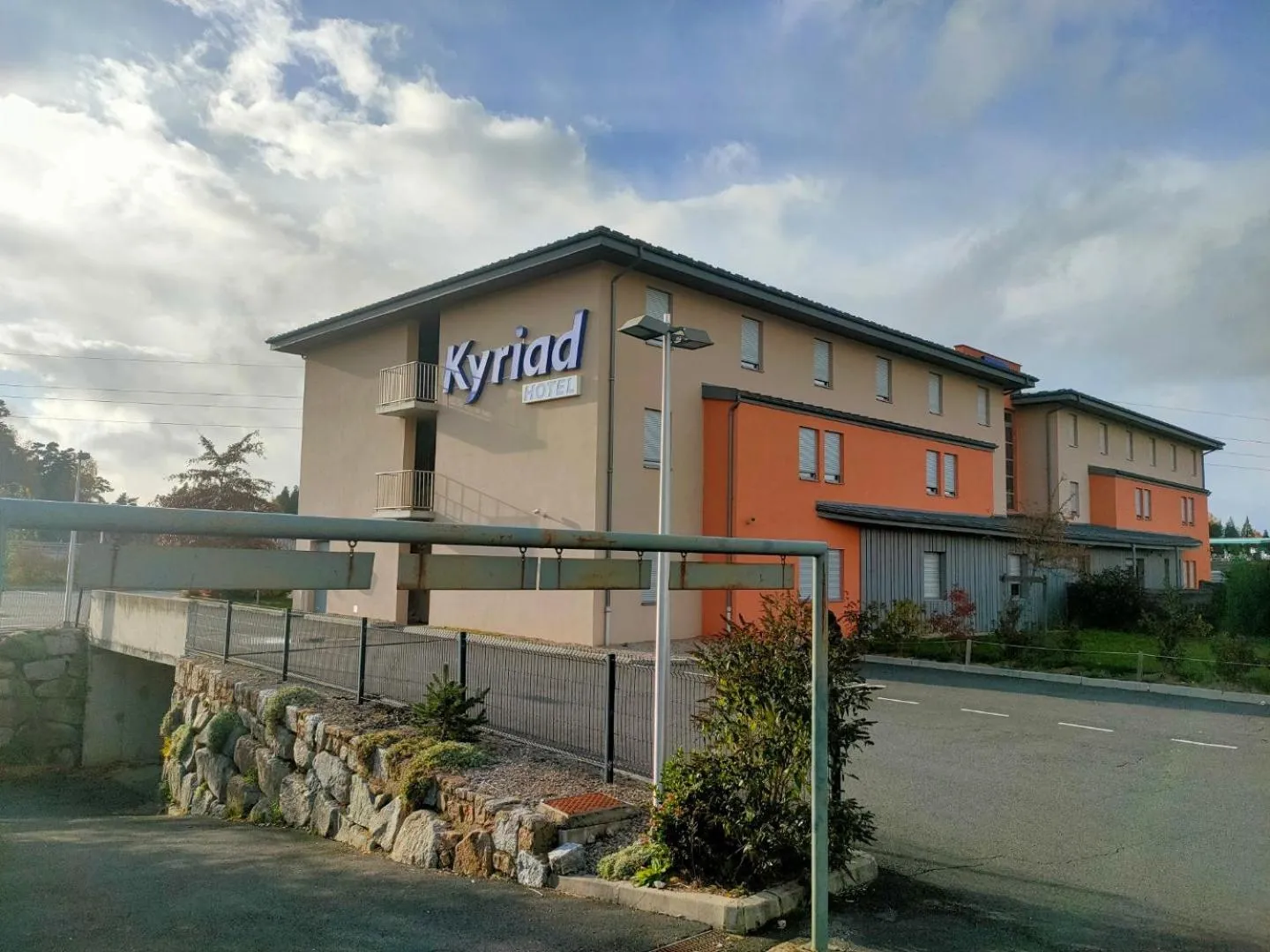 Property building in Kyriad Saint Chély d'Apcher - Aire de la Lozère