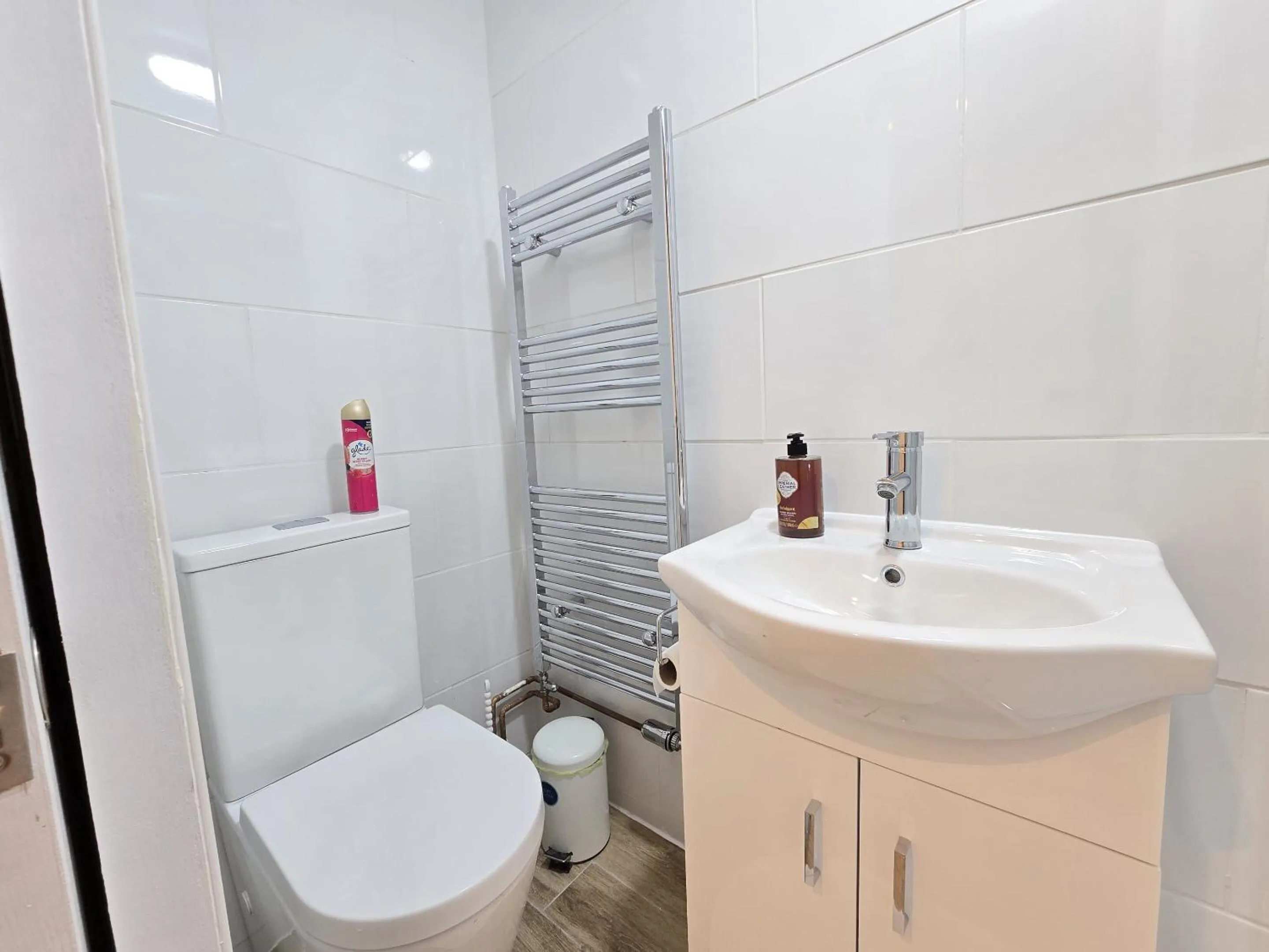 Bathroom in London Marylebone Grendon rooms
