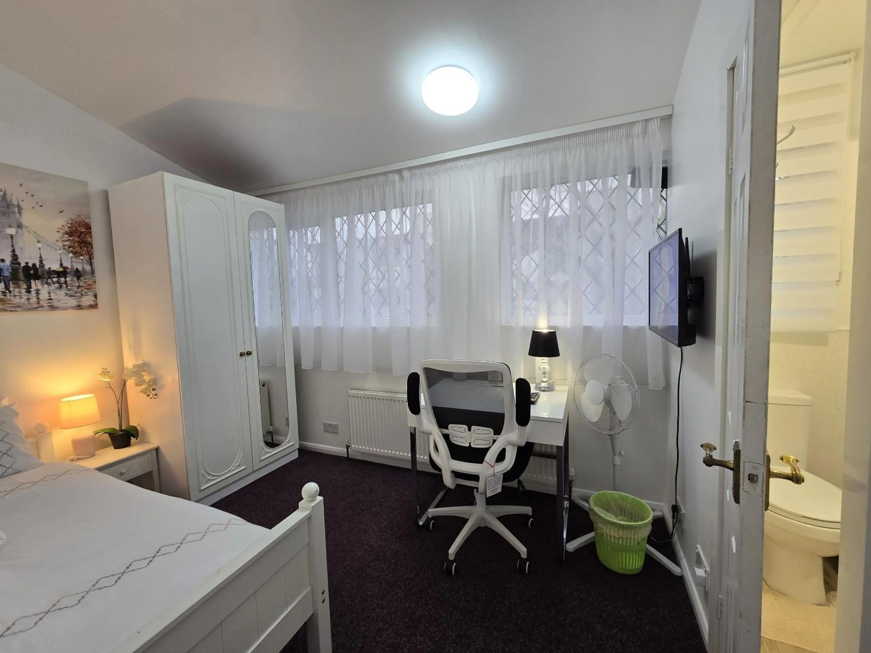 Bedroom, Bed in London Marylebone Grendon rooms