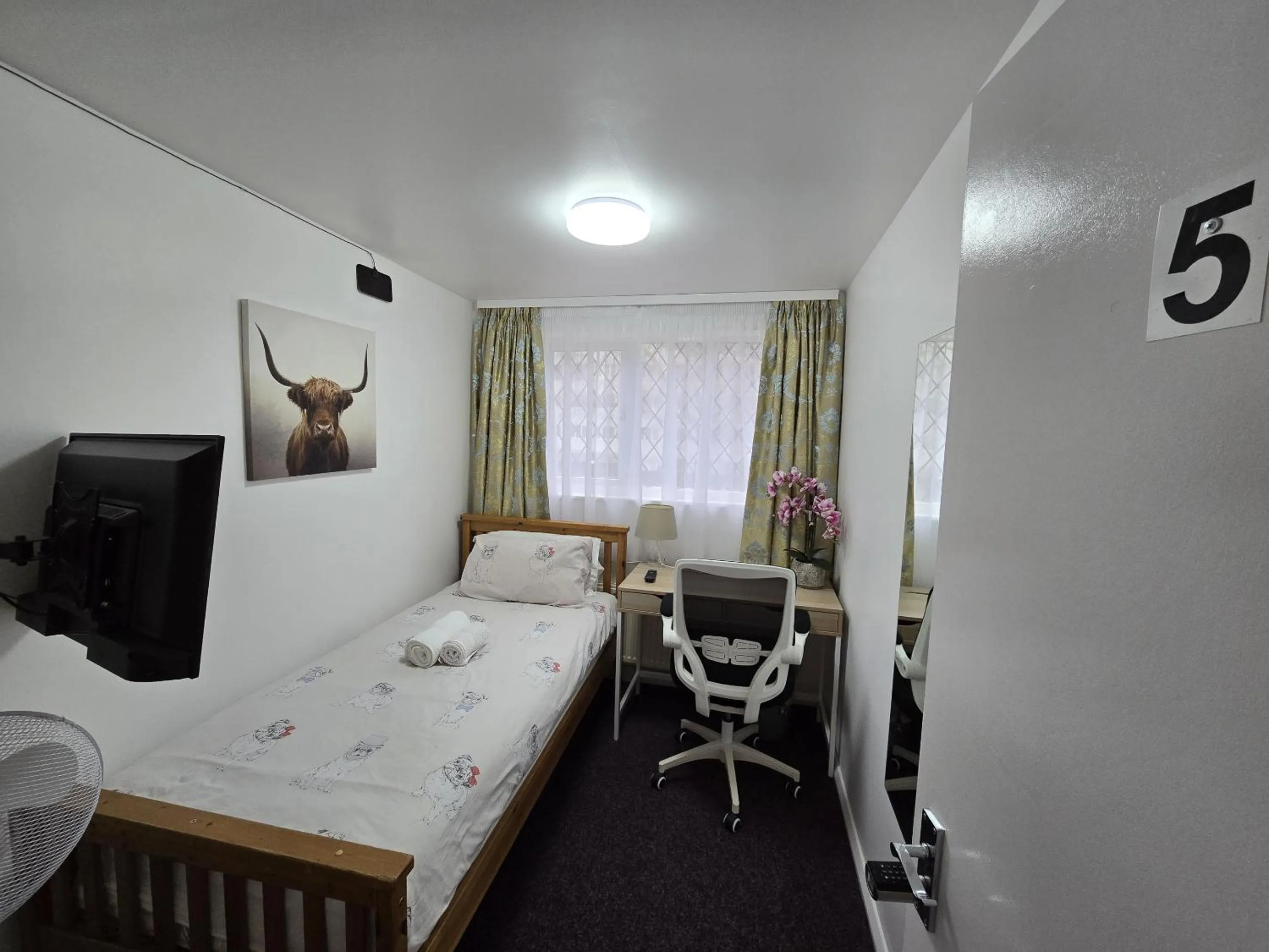 Bedroom, Bed in London Marylebone Grendon rooms