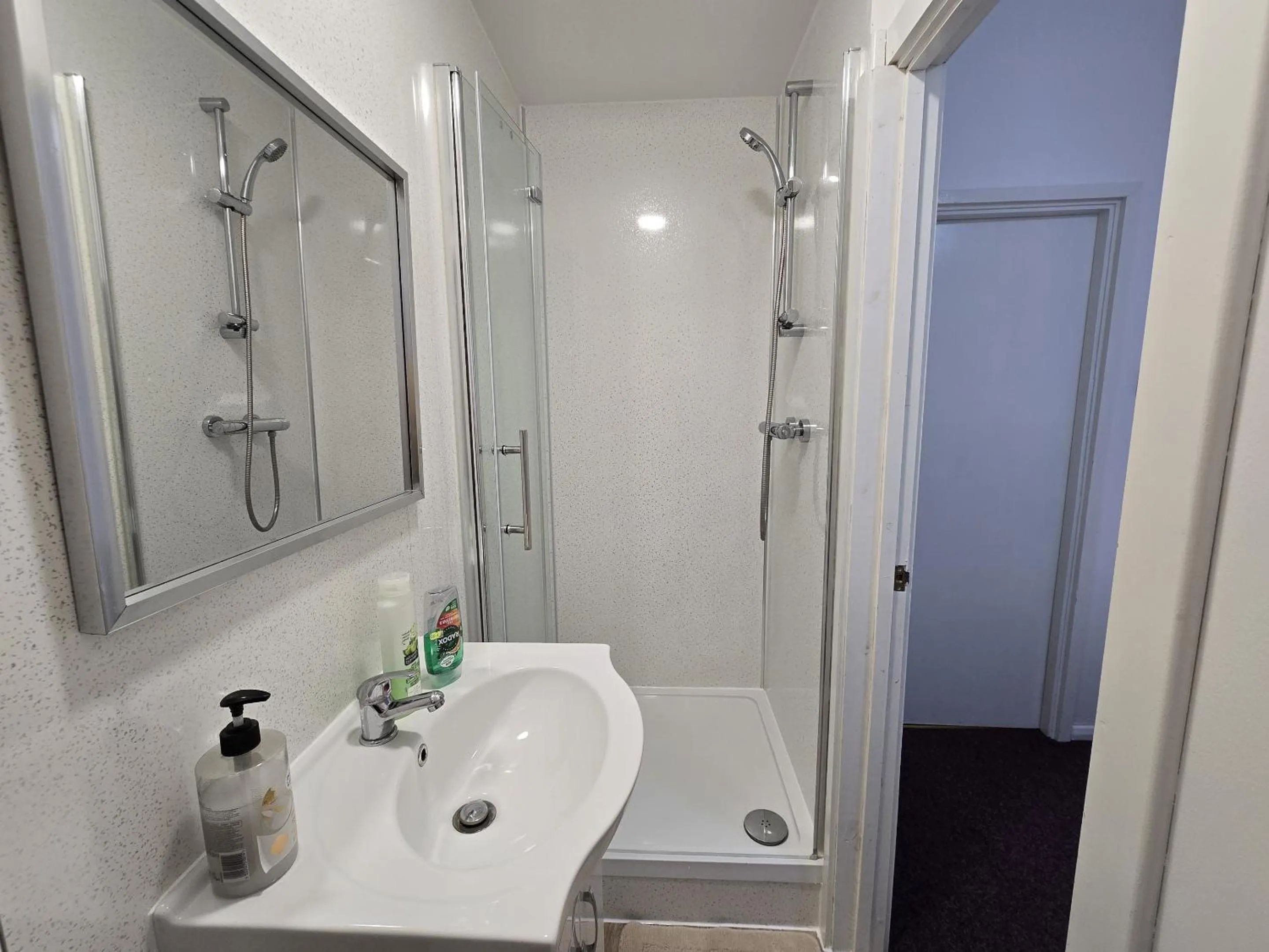 Bathroom in London Marylebone Grendon rooms