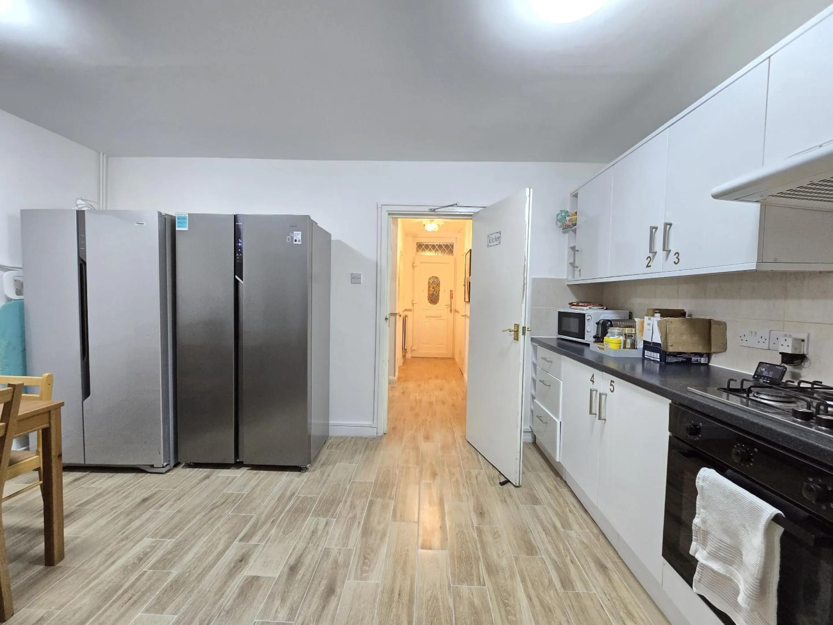 Kitchen or kitchenette in London Marylebone Grendon rooms