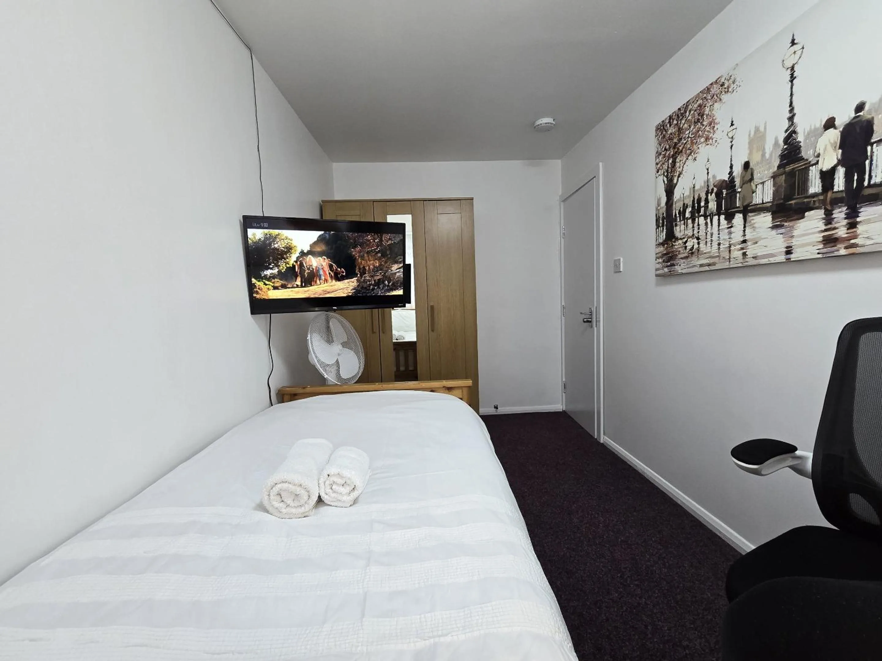 Bedroom, Bed in London Marylebone Grendon rooms