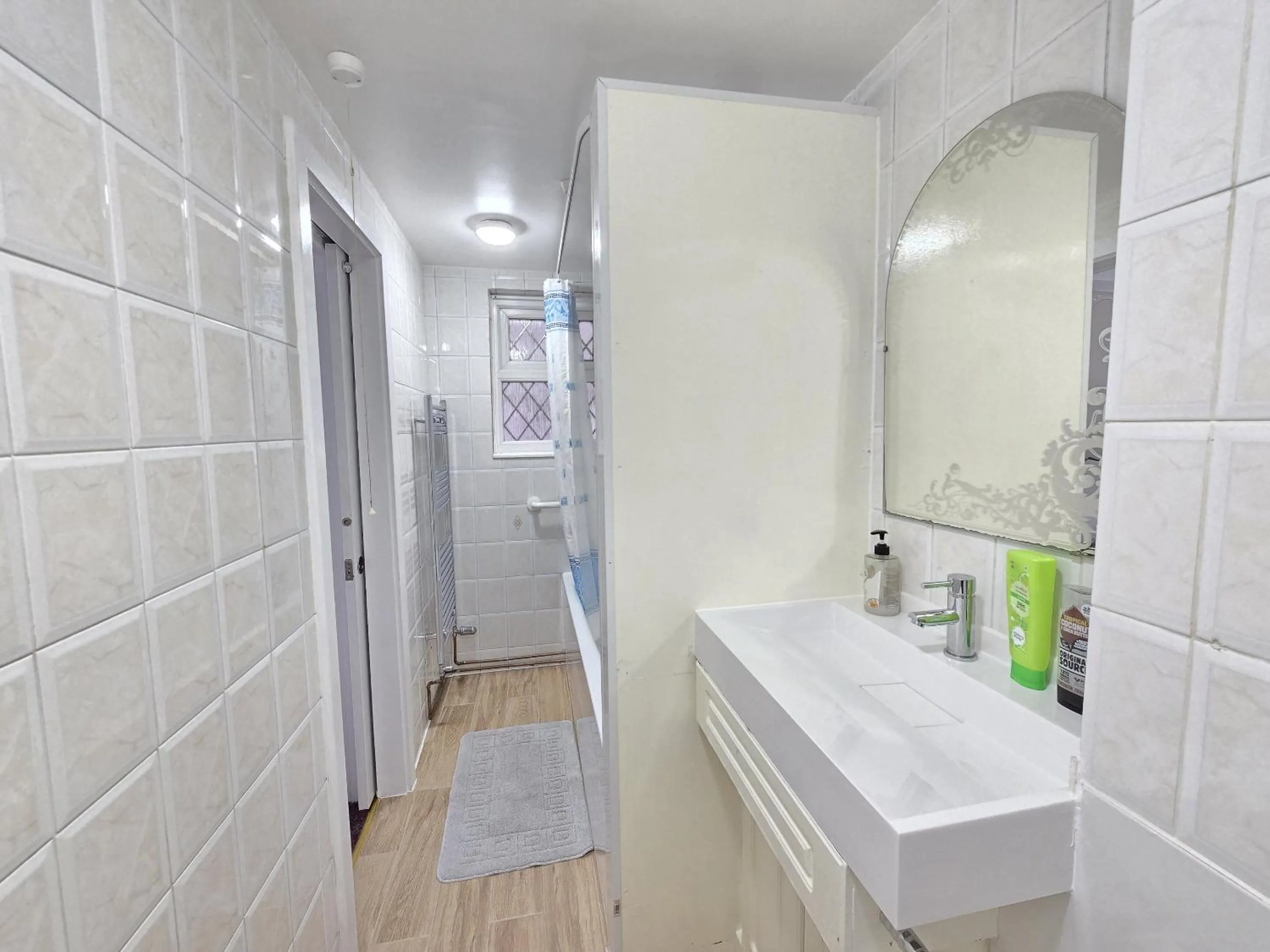 Bathroom in London Marylebone Grendon rooms