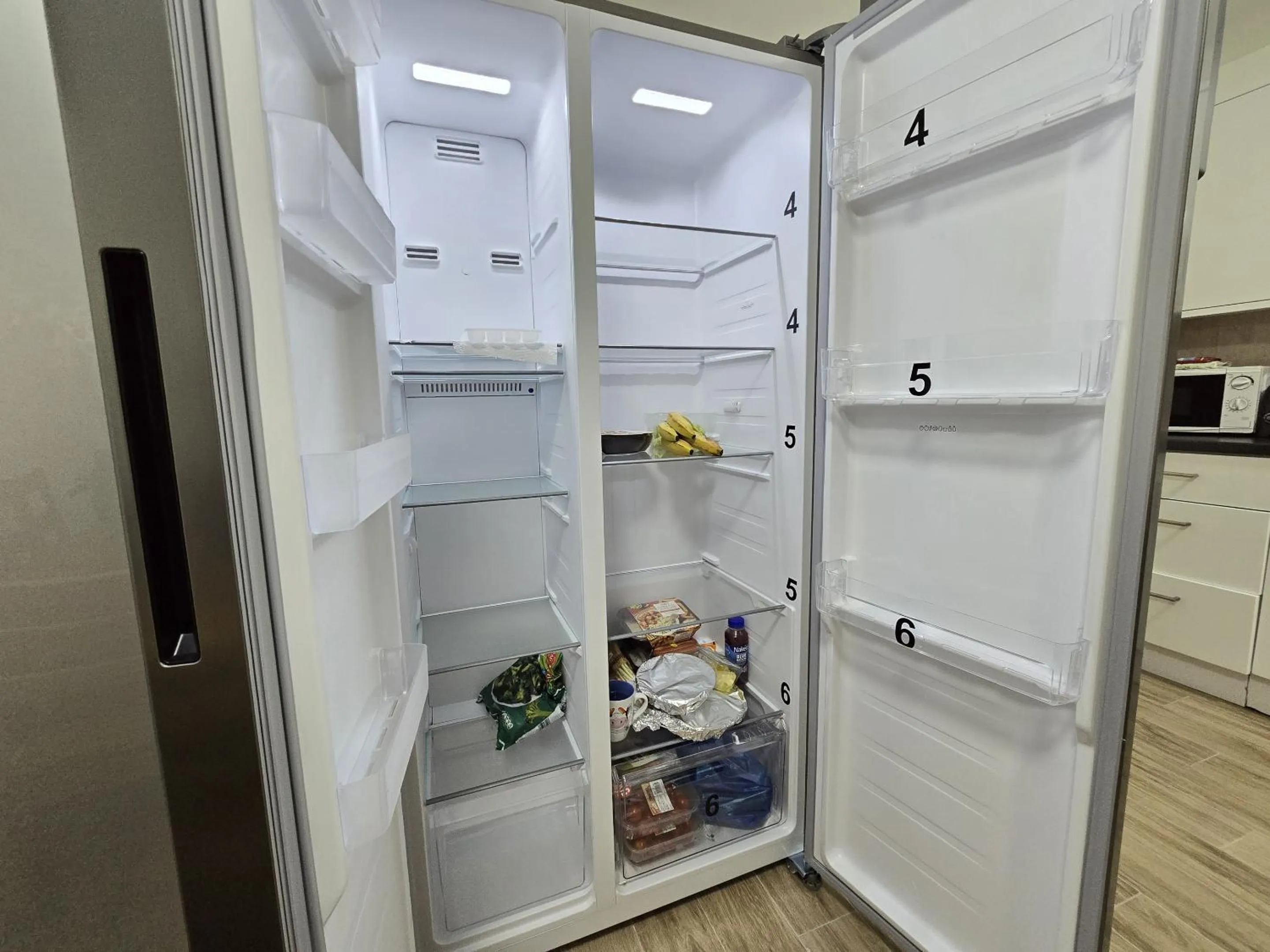 Kitchen or kitchenette in London Marylebone Grendon rooms