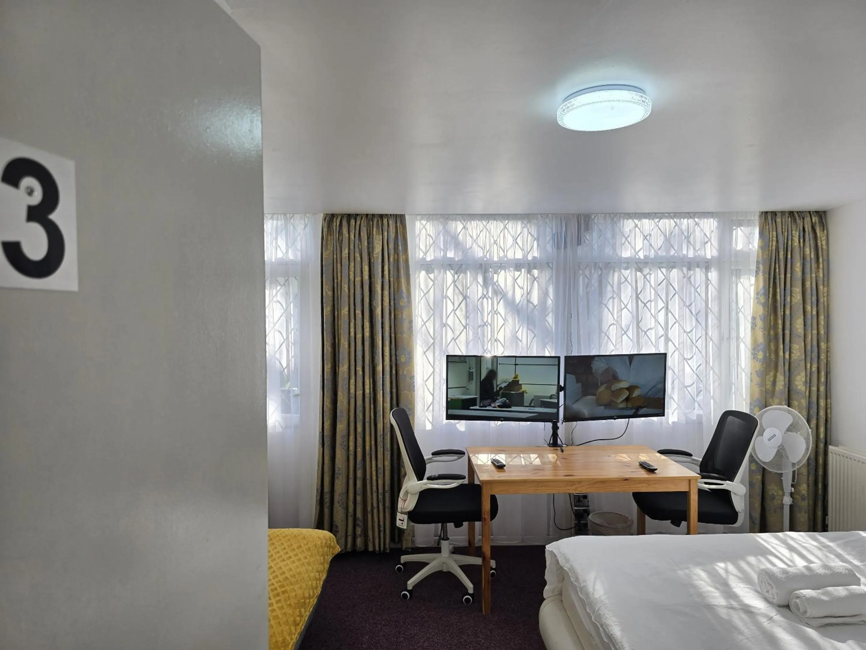 Bedroom, Bed in London Marylebone Grendon rooms