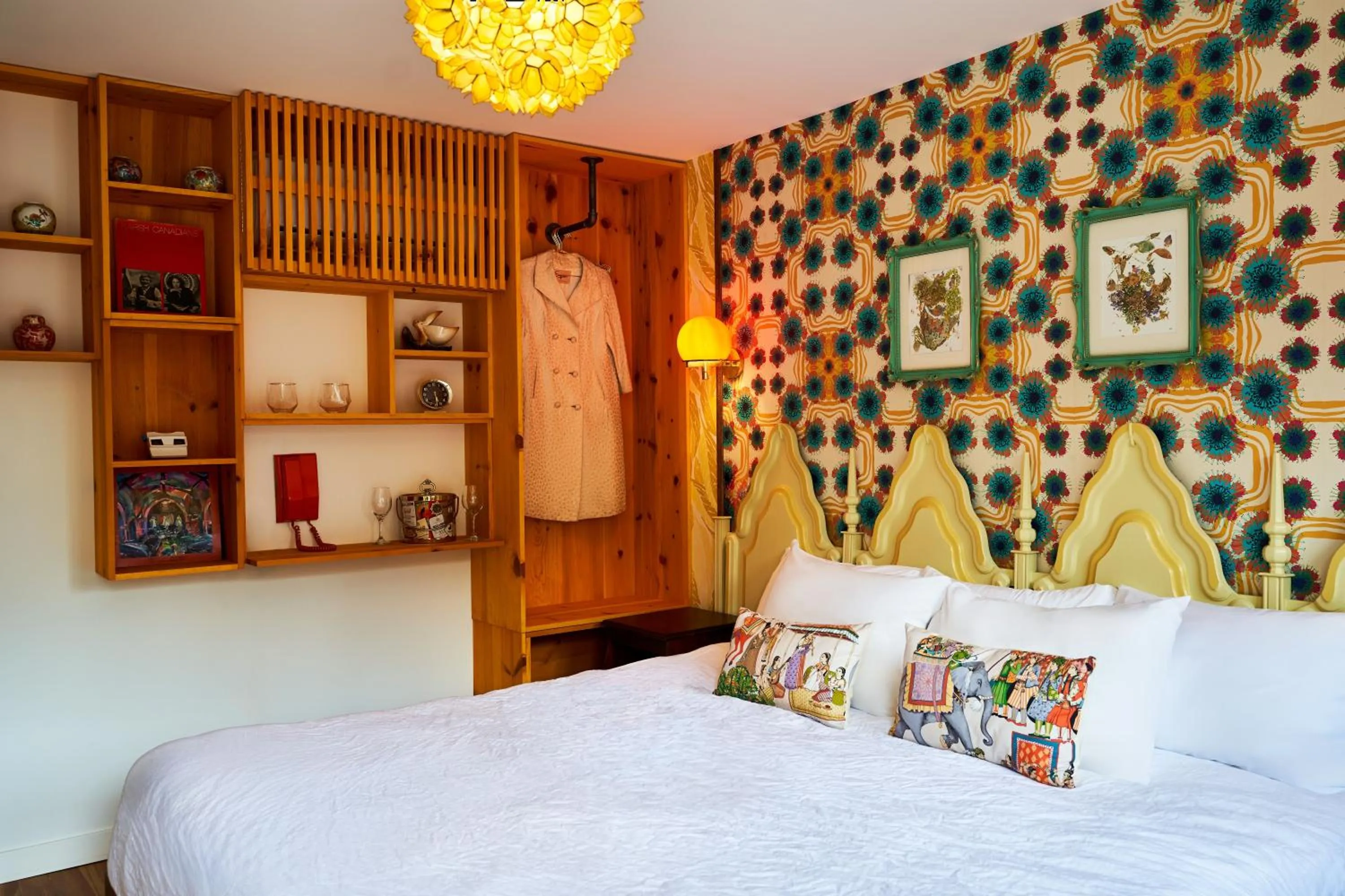 Bed in Motel Chelsea