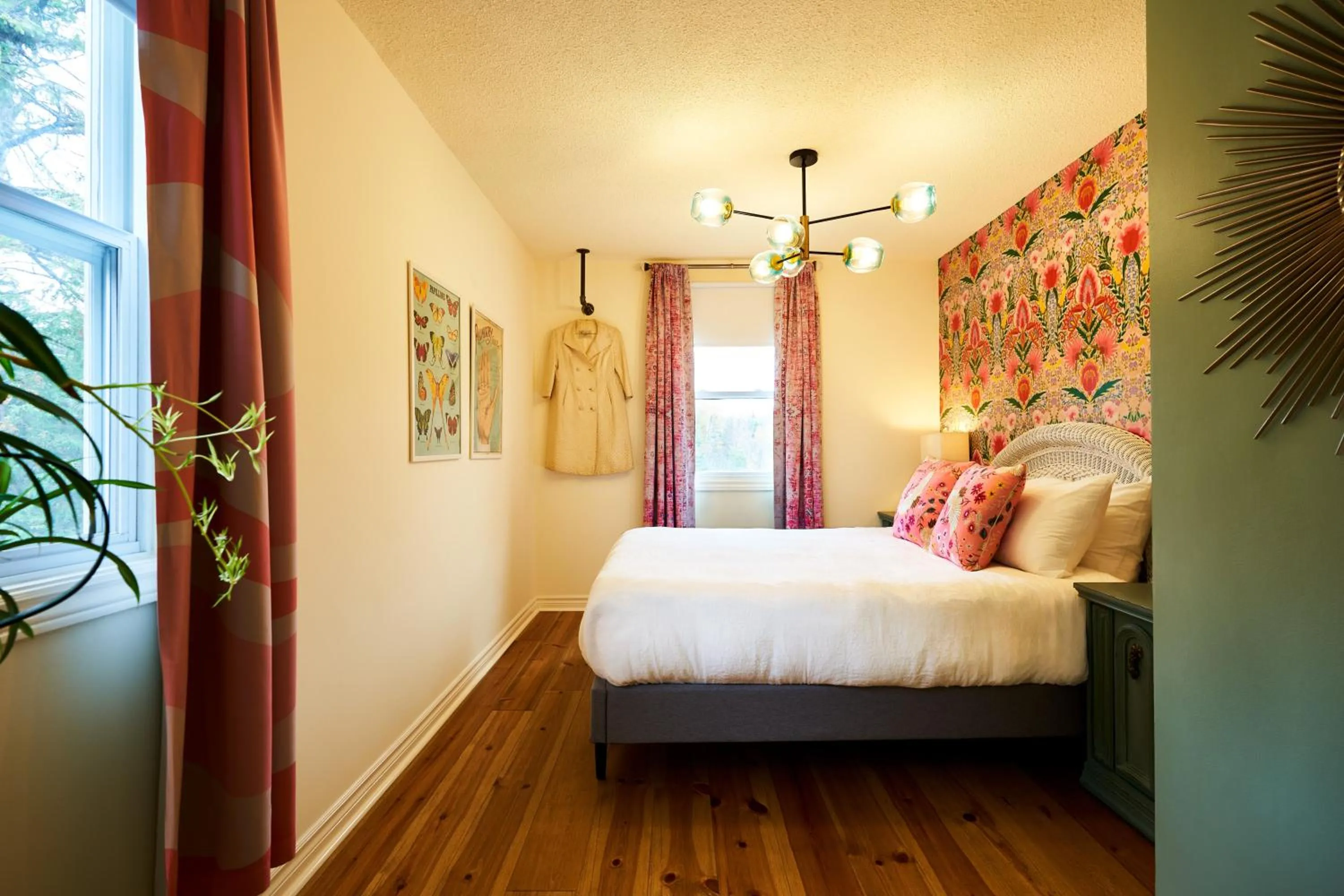 Bed in Motel Chelsea