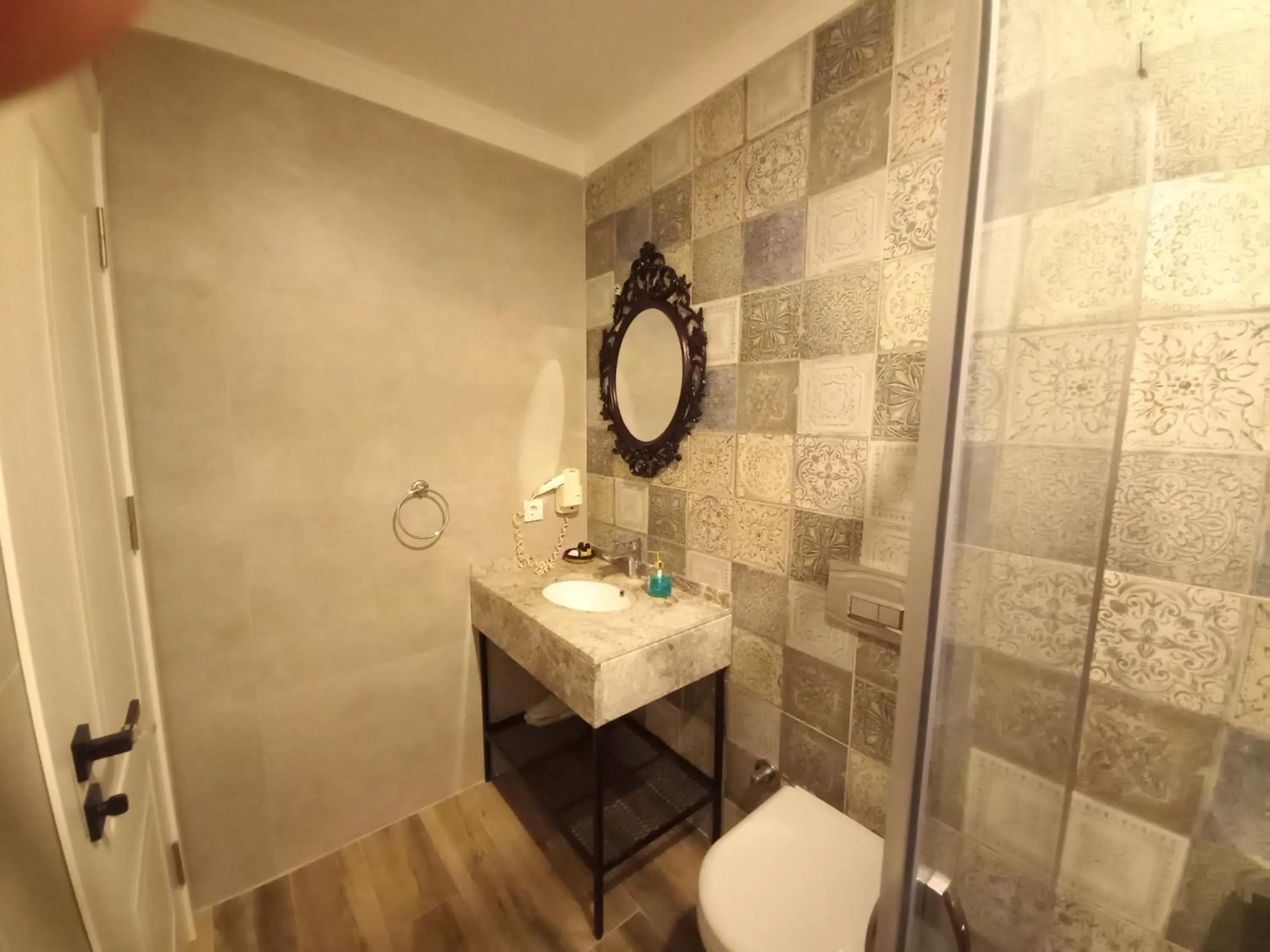 Shower in Chloe hotel Alacati