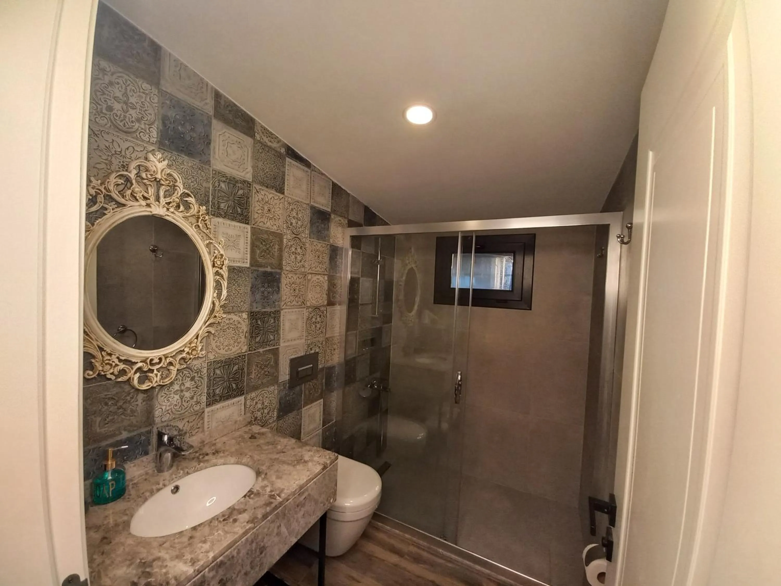 Shower in Chloe hotel Alacati