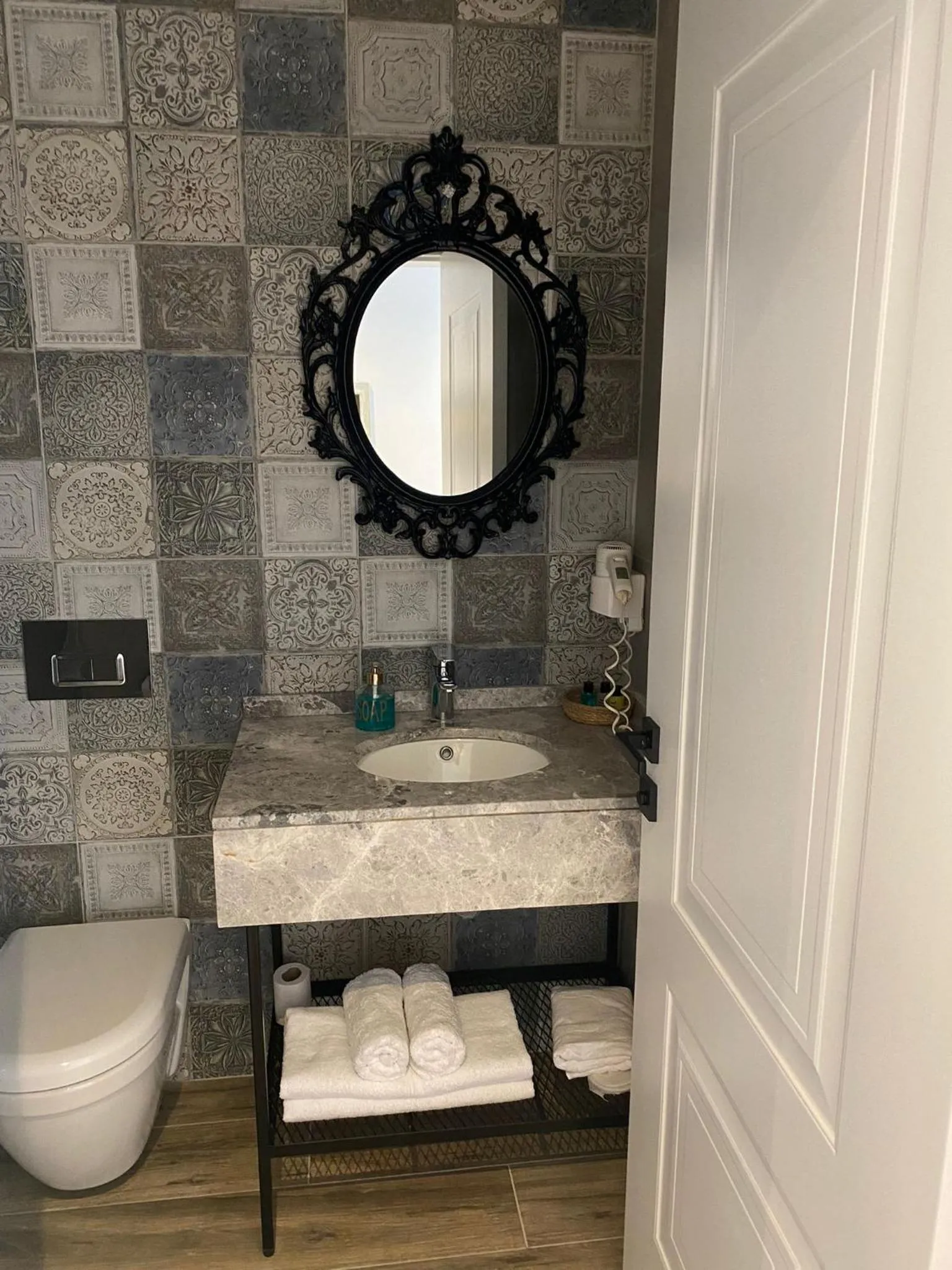 Bathroom in Chloe hotel Alacati