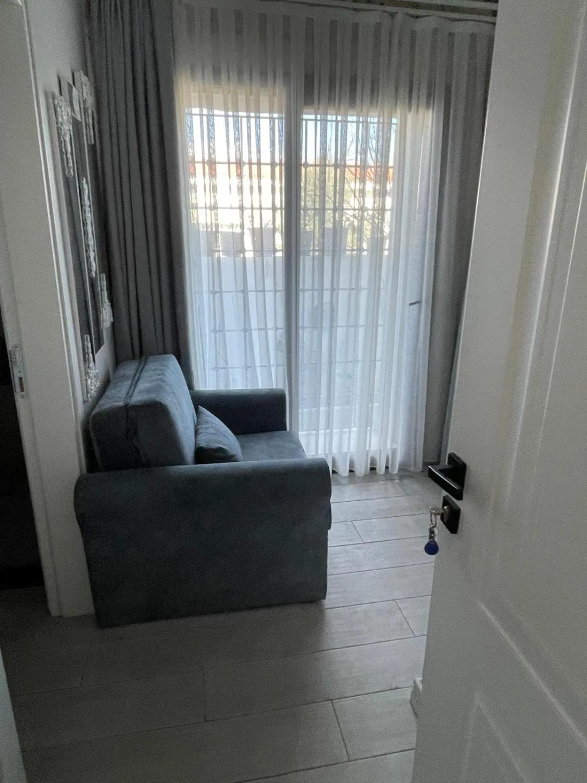 Photo of the whole room in Chloe hotel Alacati