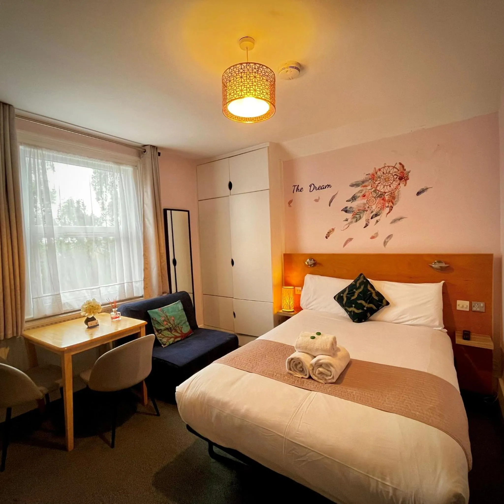 Photo of the whole room, Bed in United Lodge Hotel