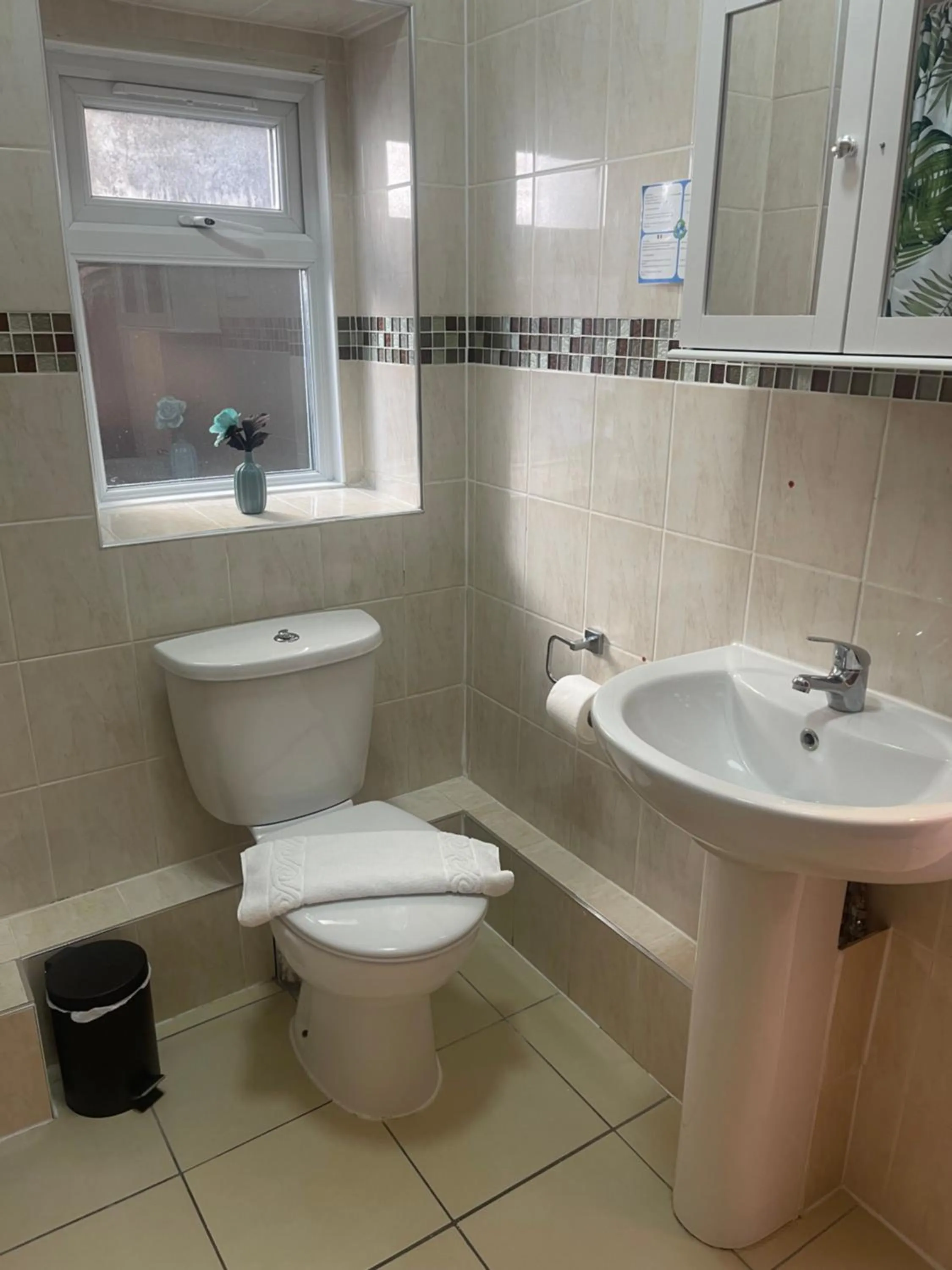 Bathroom in United Lodge Hotel