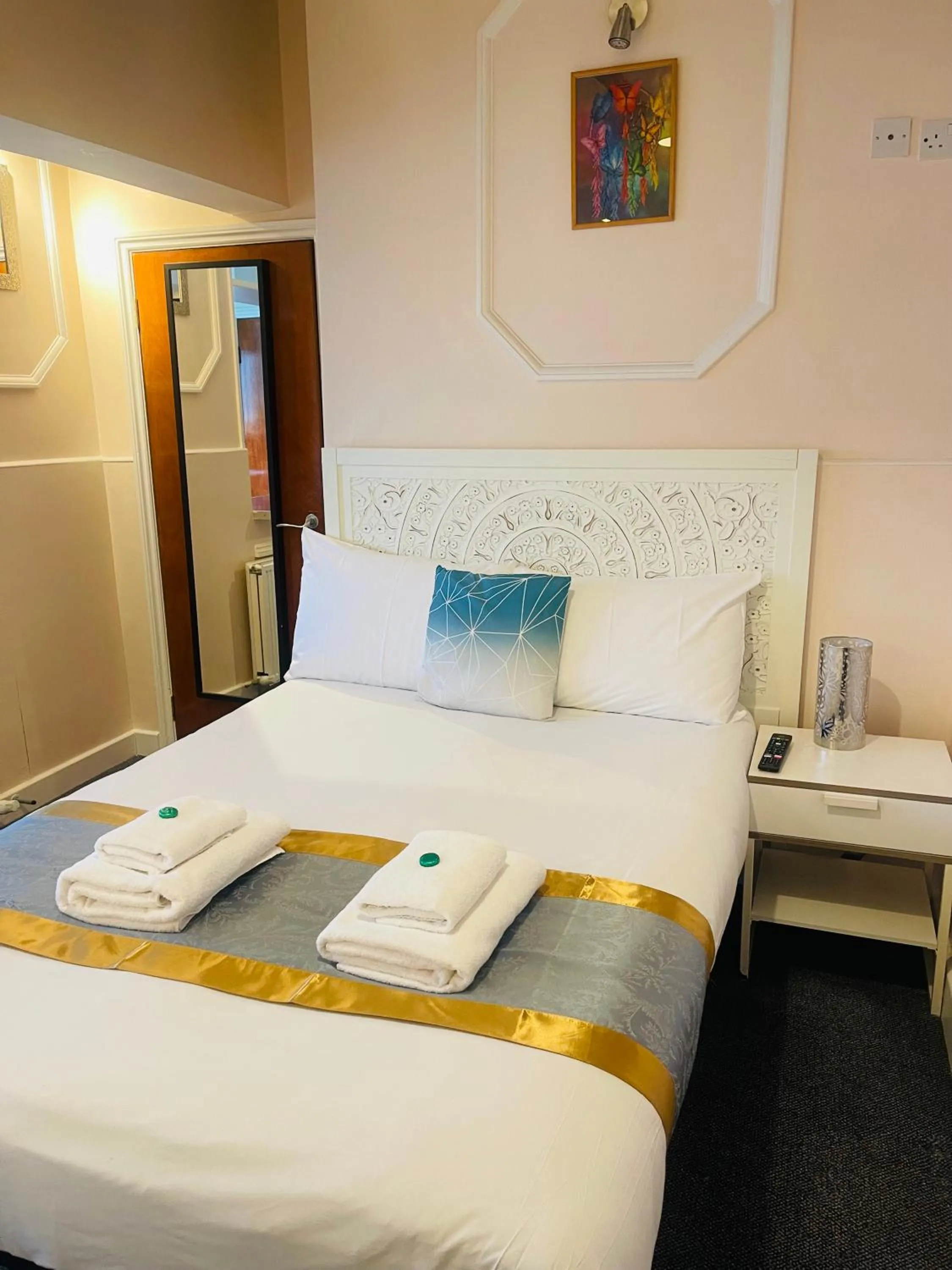 Bed in United Lodge Hotel