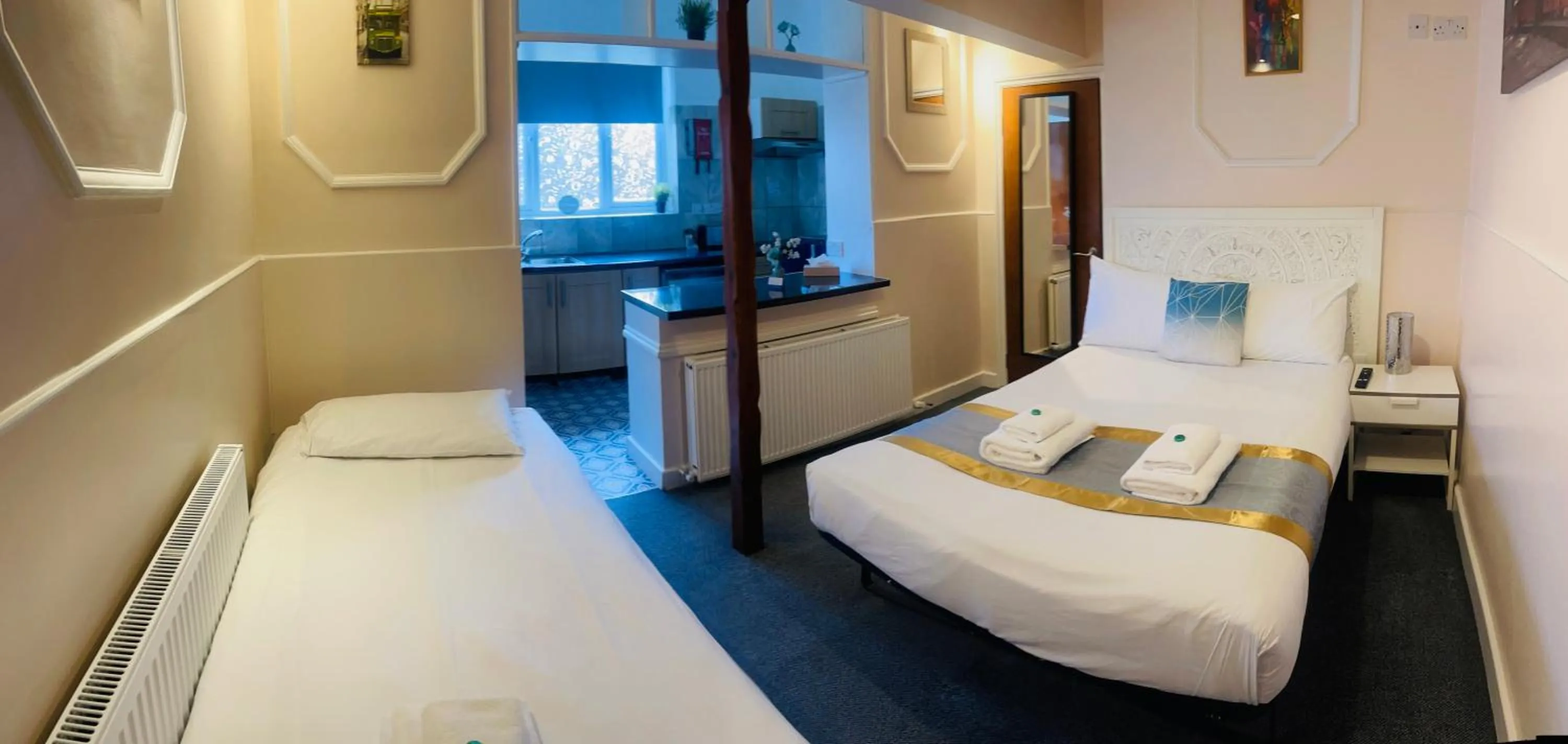 Photo of the whole room, Bed in United Lodge Hotel