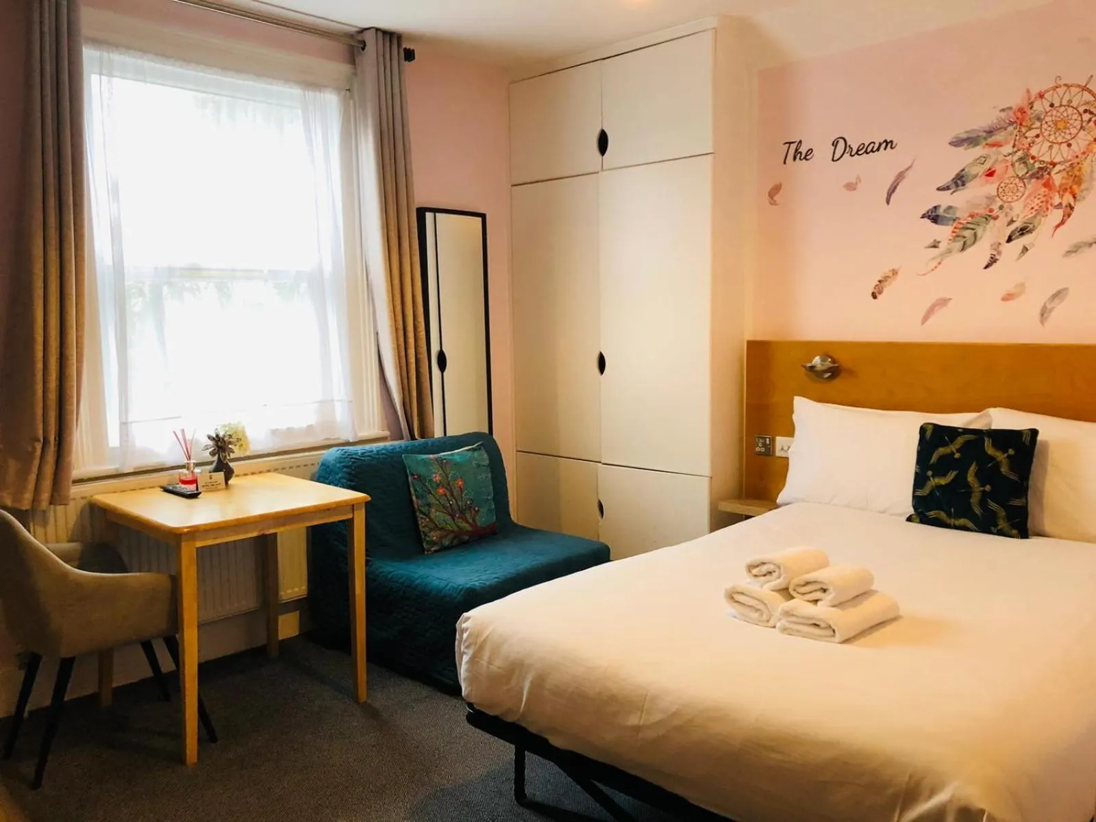 Bed in United Lodge Hotel