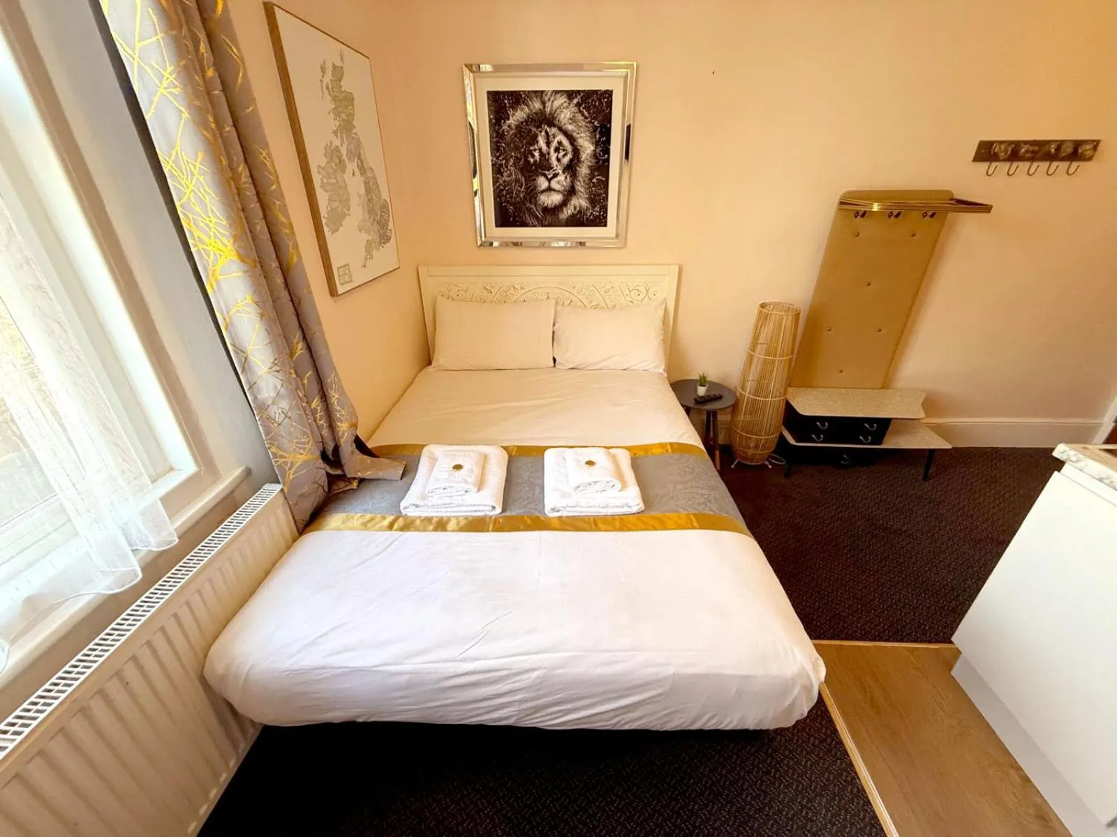 Bed in United Lodge Hotel