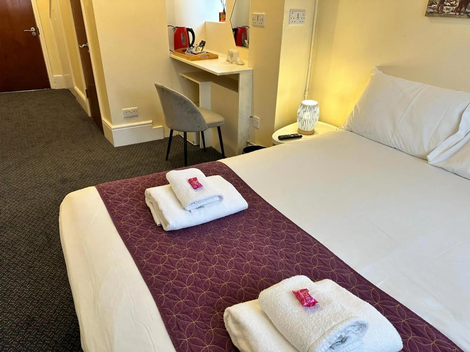 Bed in United Lodge Hotel