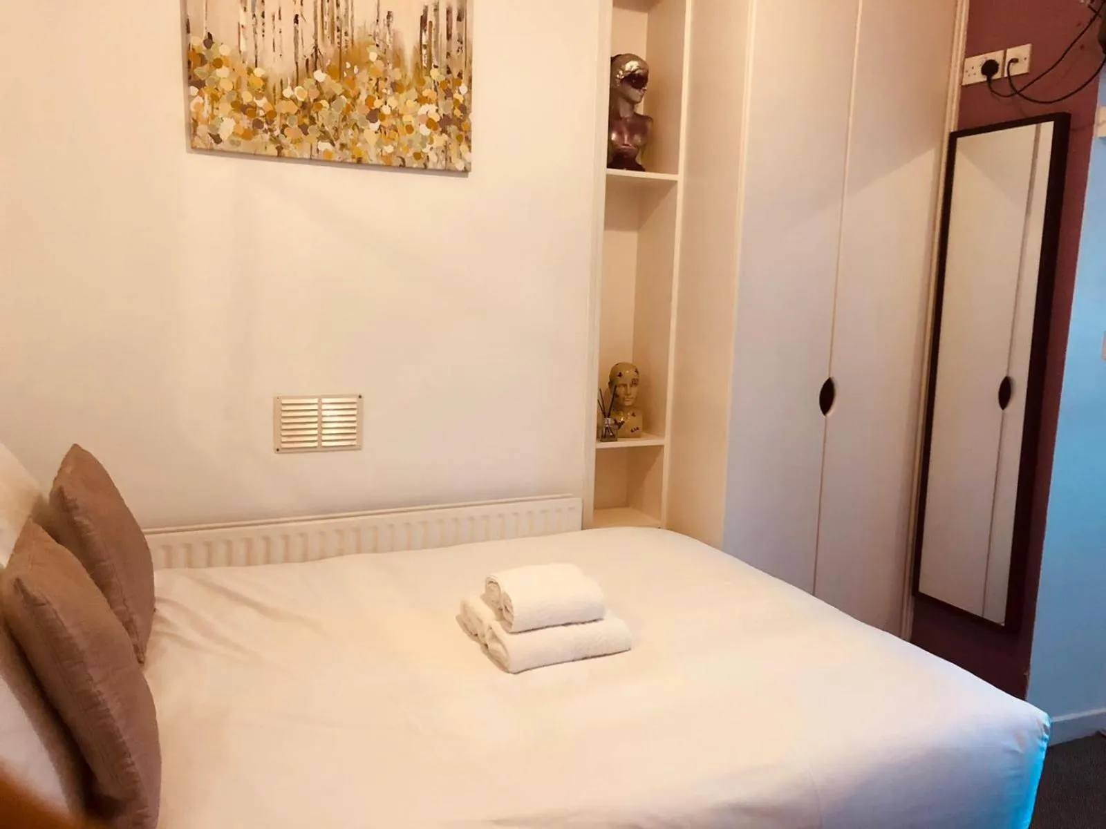 Bed in United Lodge Hotel