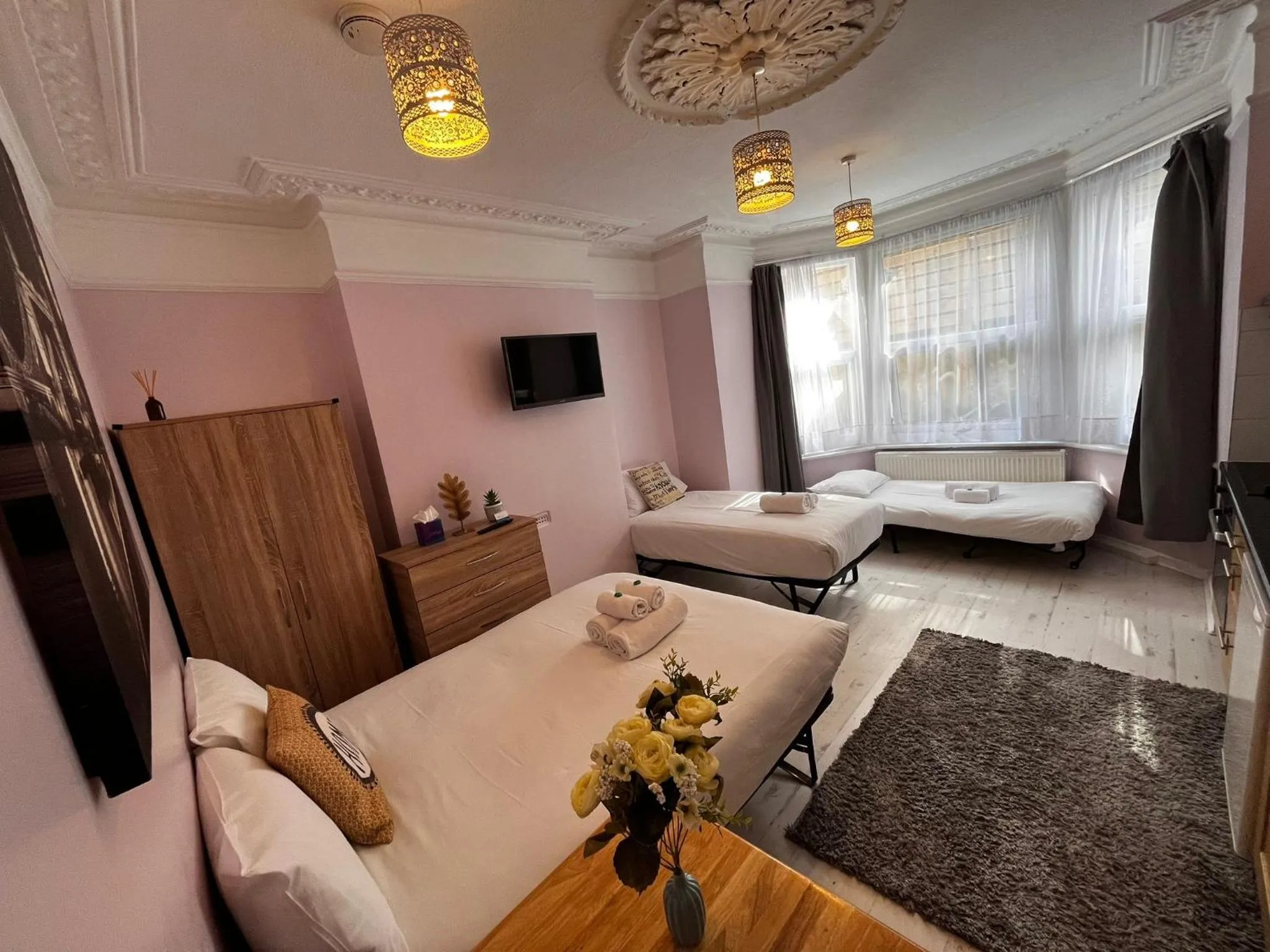 Photo of the whole room, Bed in United Lodge Hotel