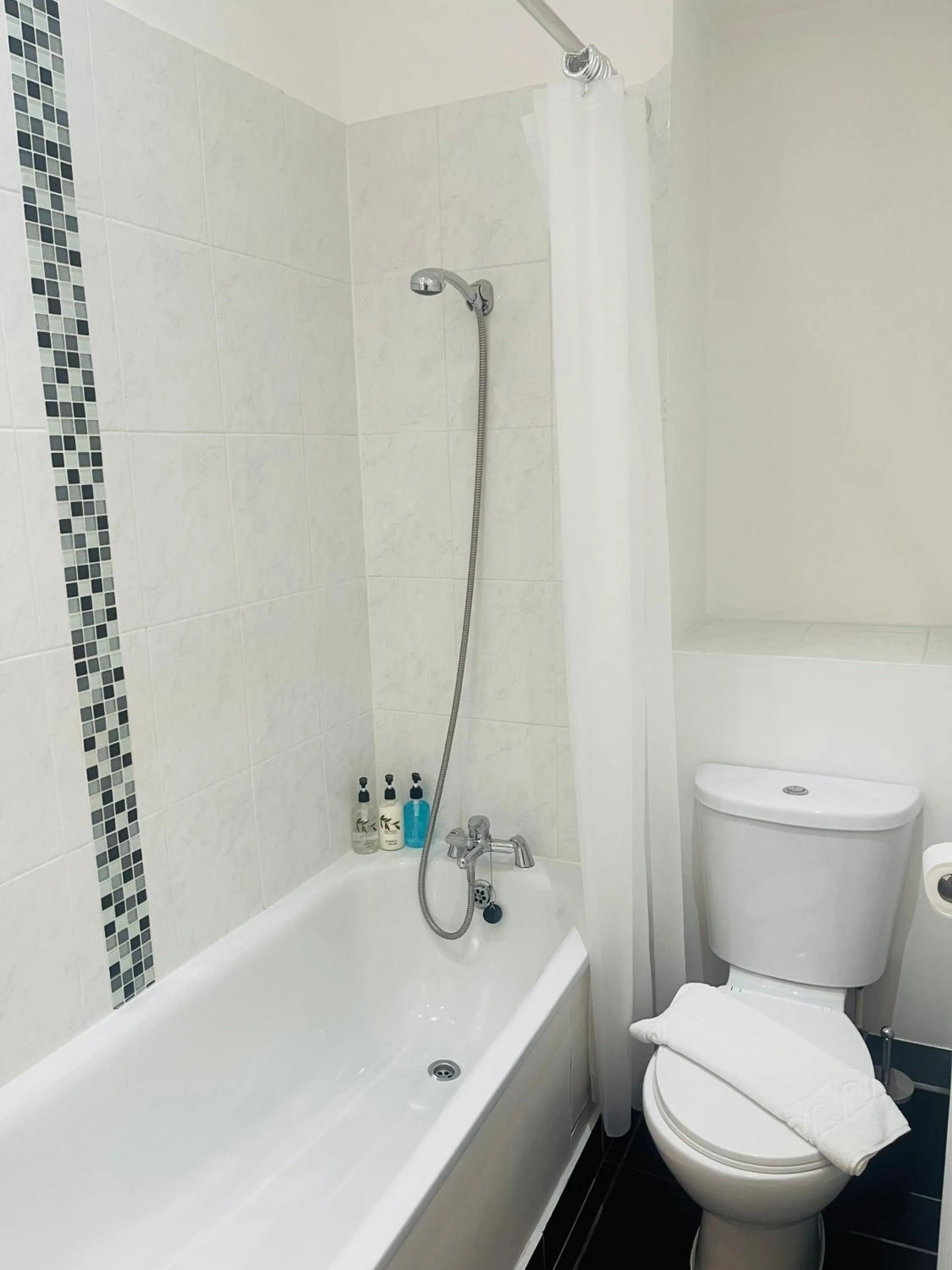Bathroom in United Lodge Hotel