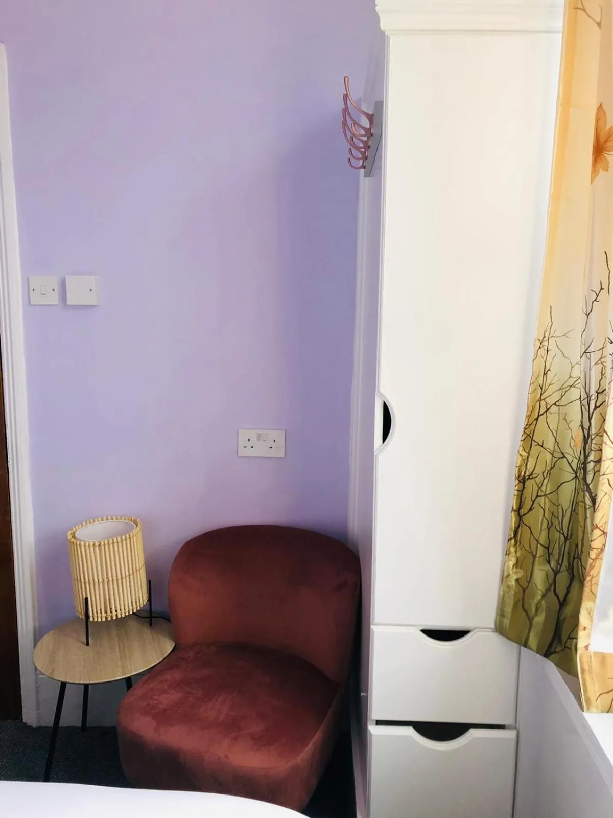 Seating area in United Lodge Hotel