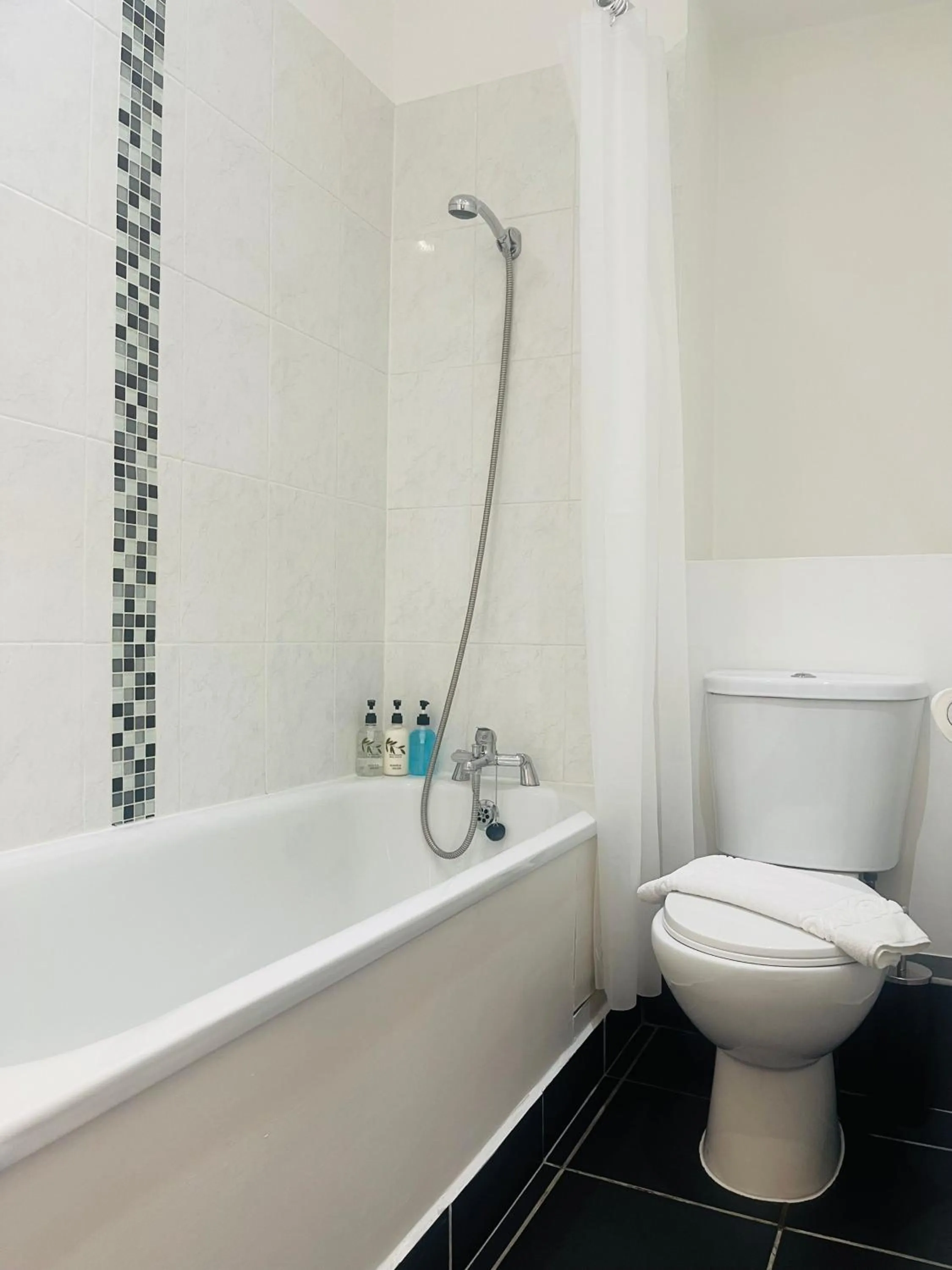 Bathroom in United Lodge Hotel