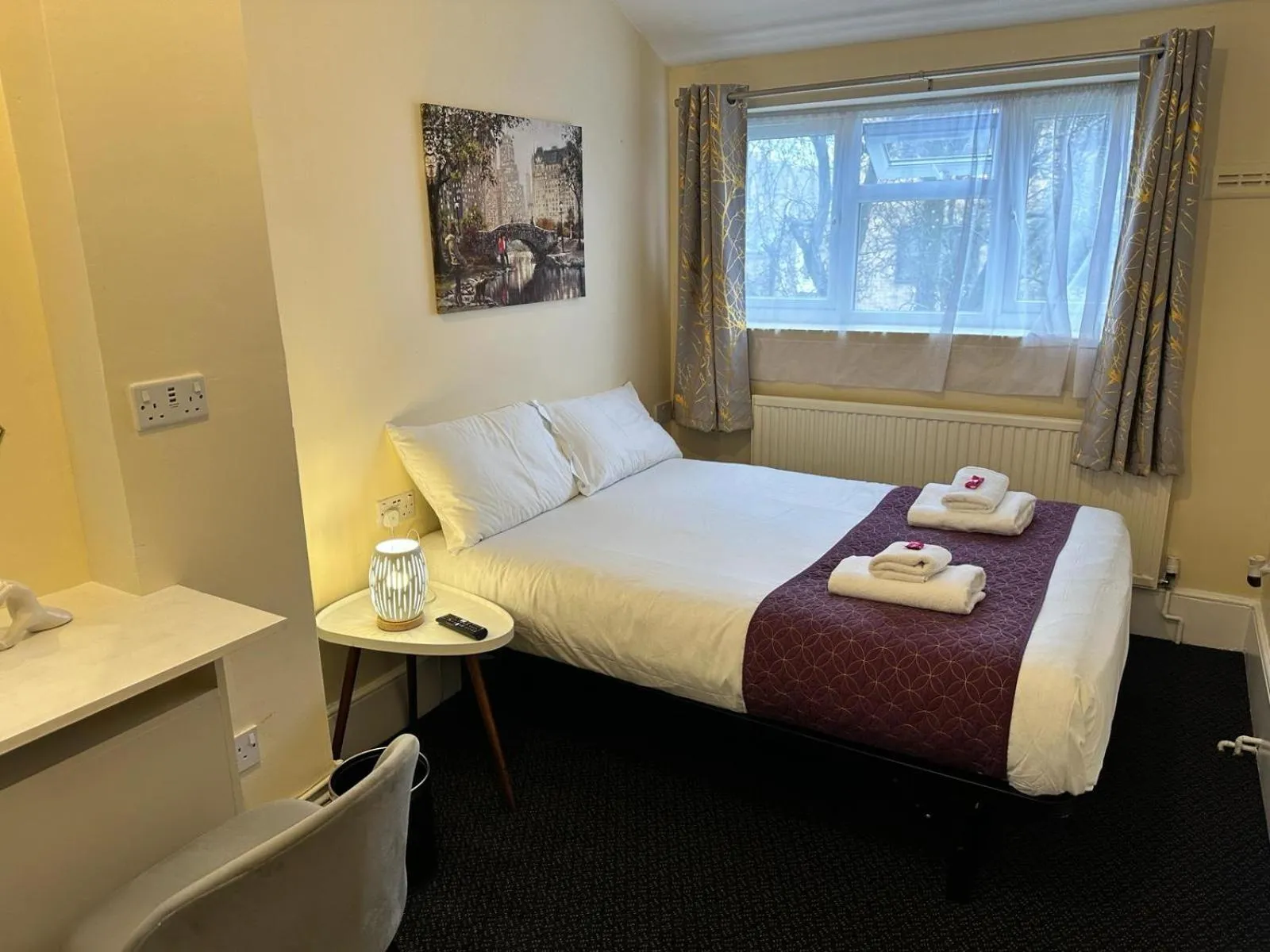 Bed in United Lodge Hotel