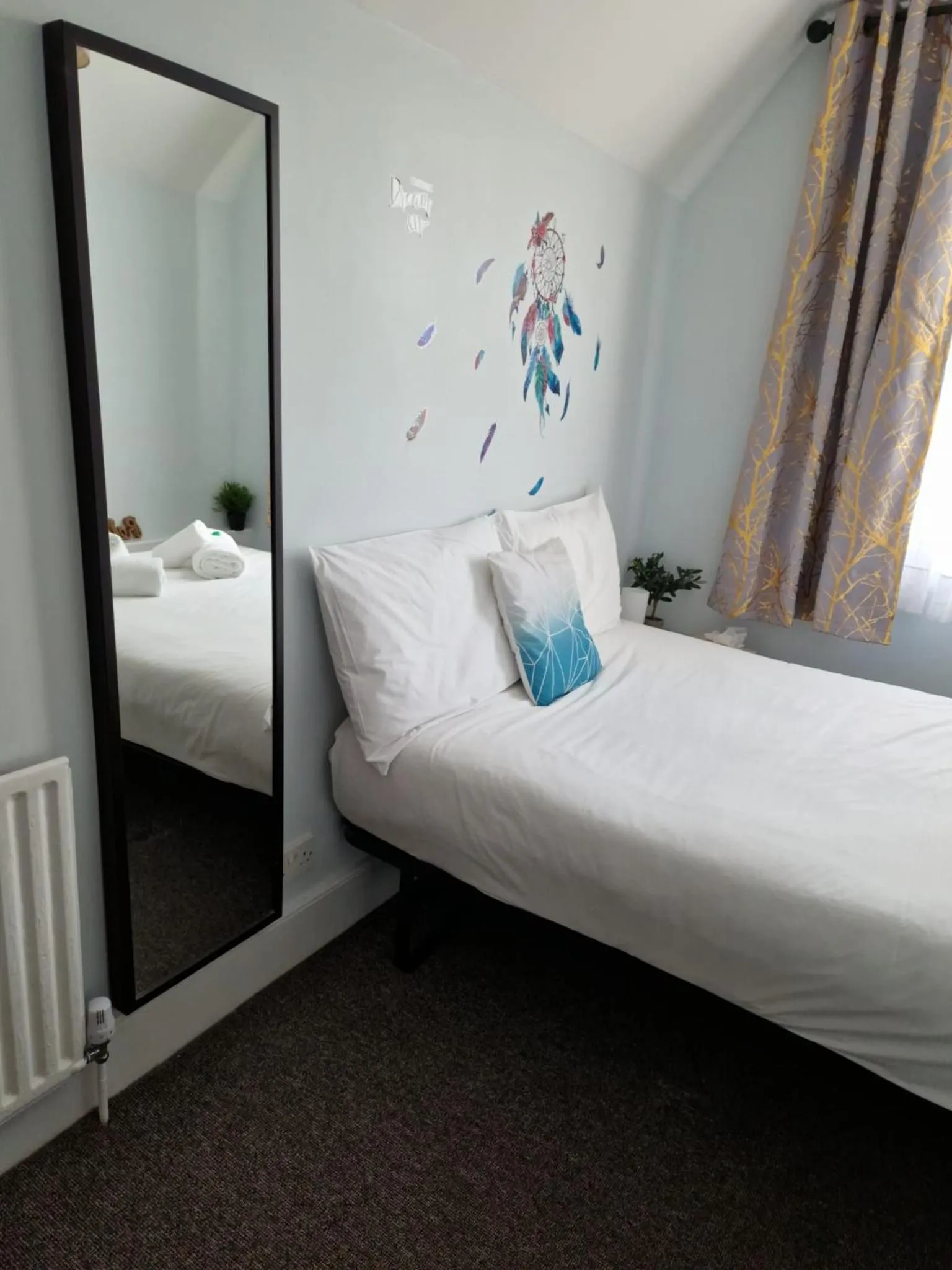 Bed in United Lodge Hotel