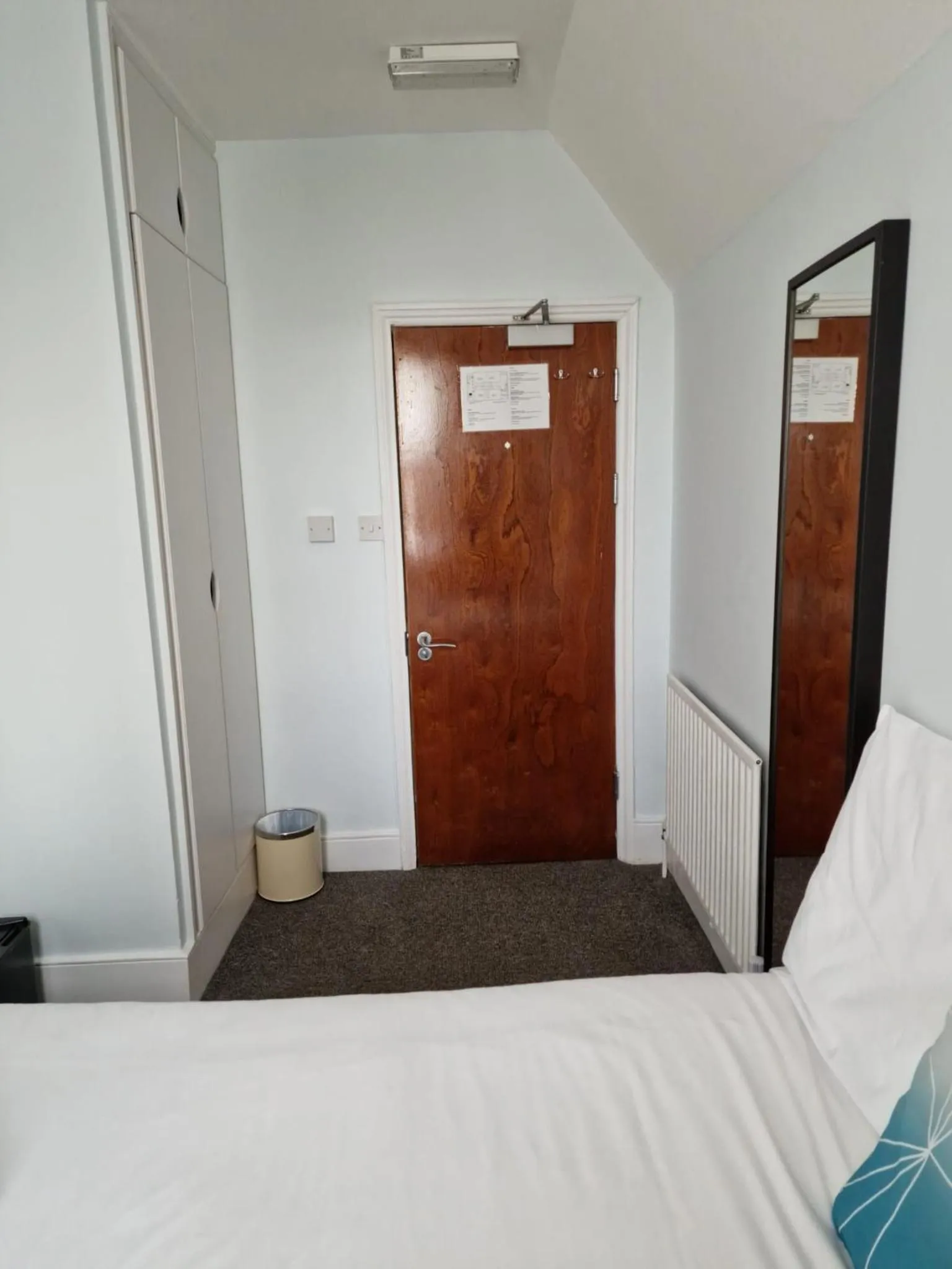 Photo of the whole room, Bed in The ULH