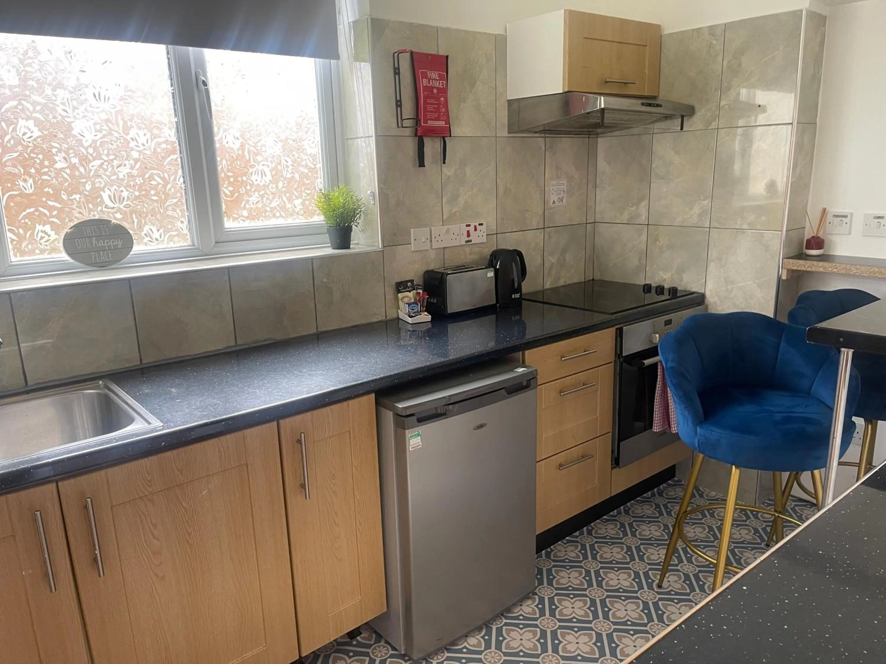 Kitchen or kitchenette in United Lodge Hotel