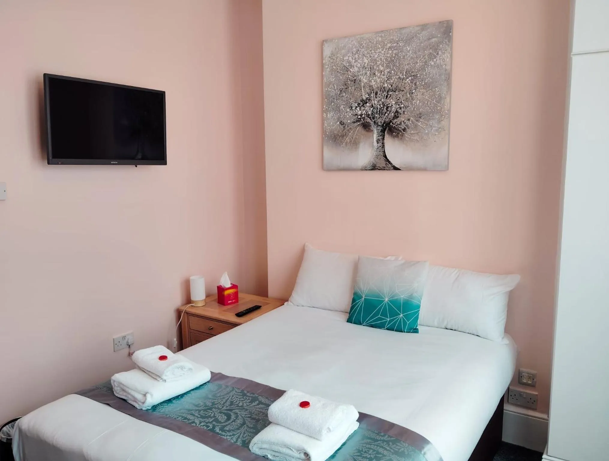 Bed in United Lodge Hotel