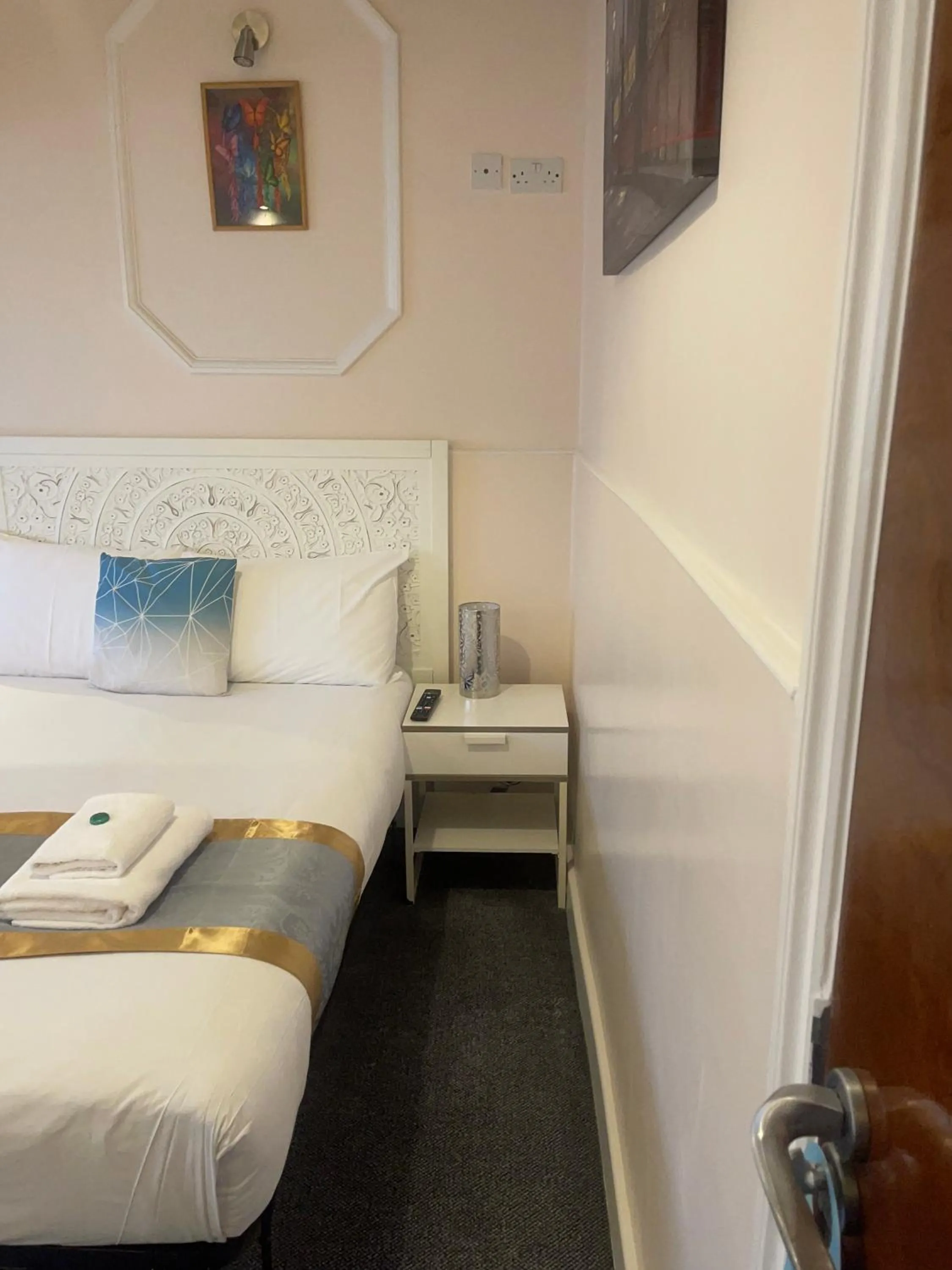 Bed in United Lodge Hotel