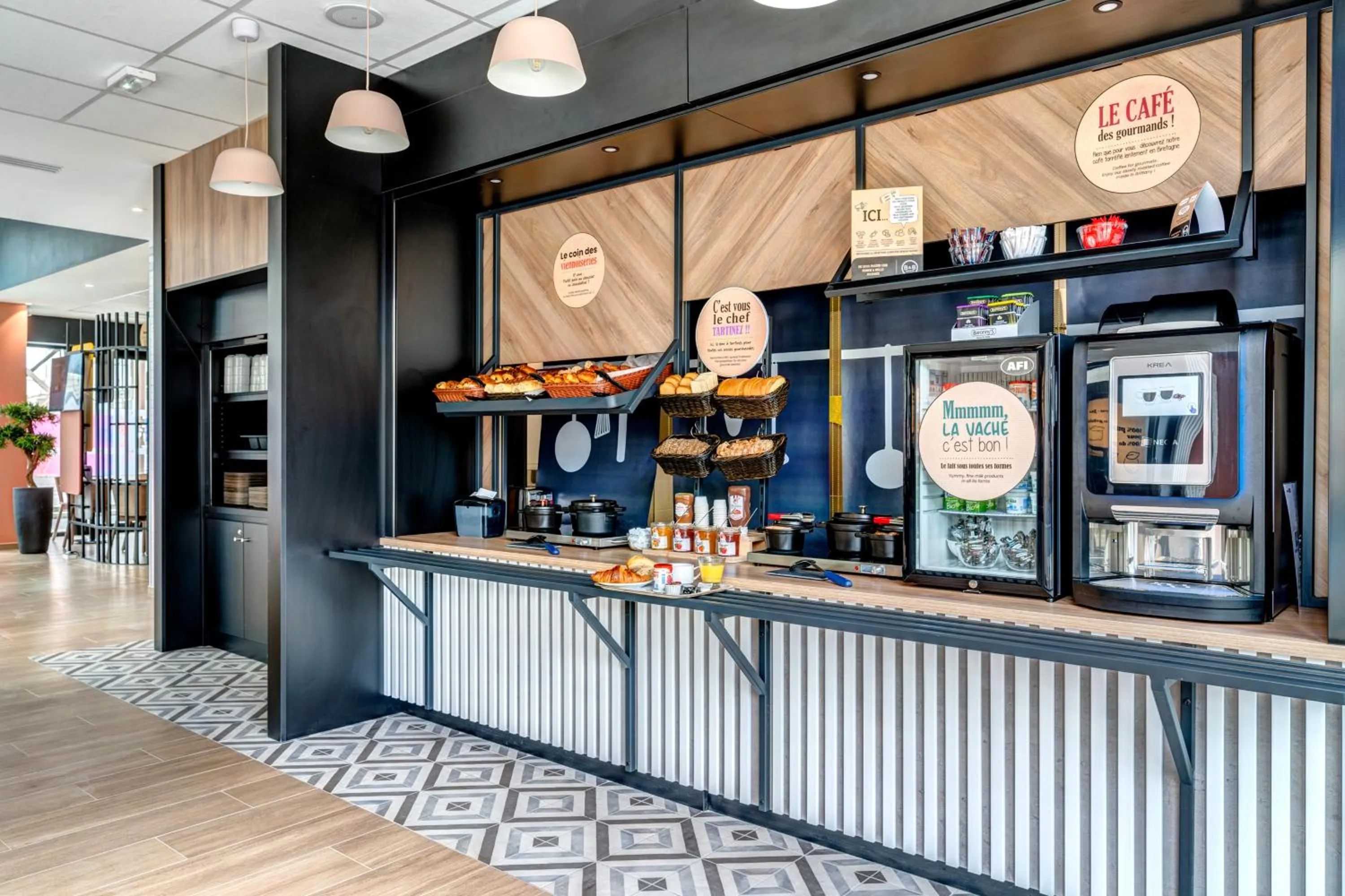 Breakfast in B&B HOTEL Paris Ivry Quai de Seine