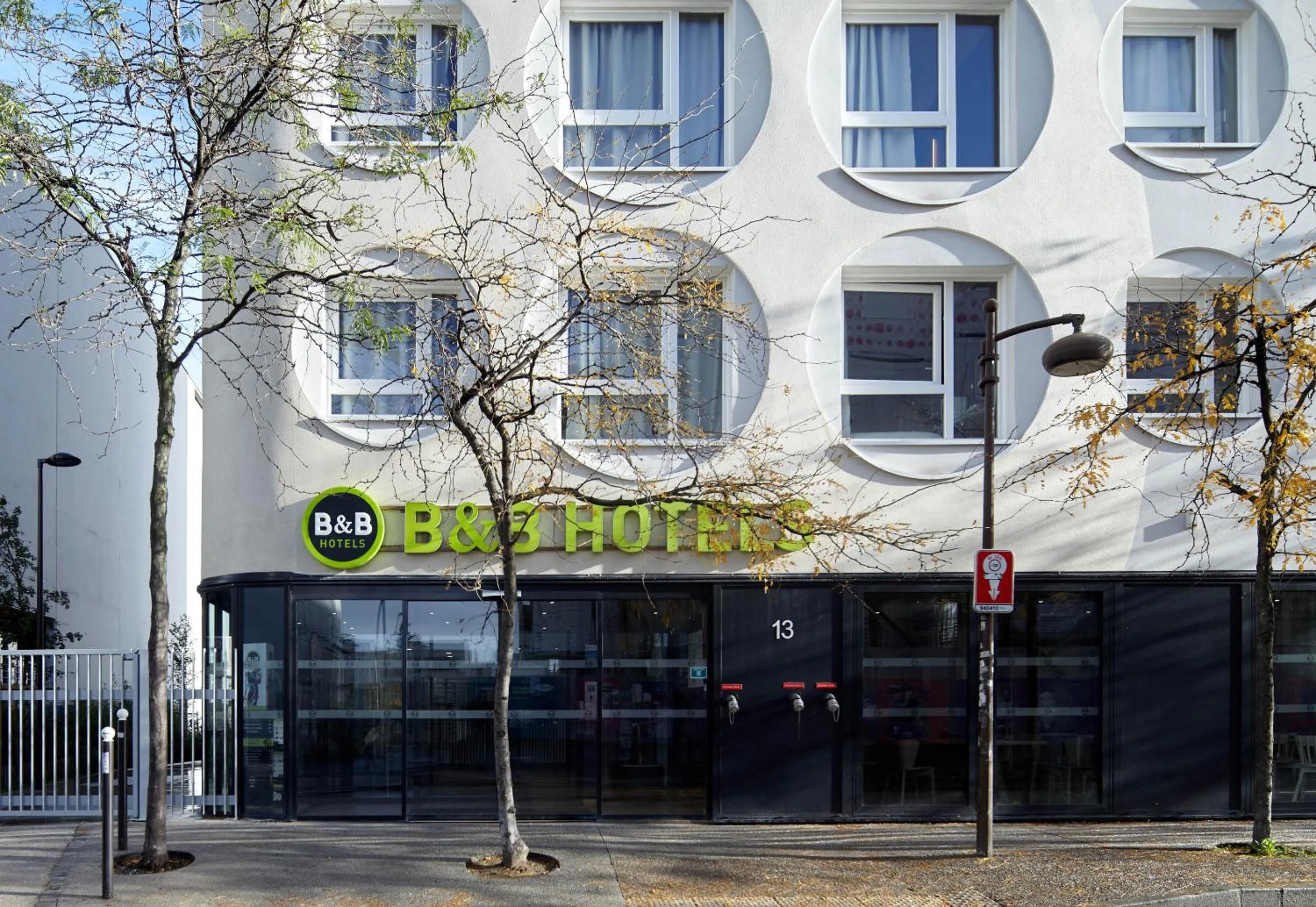 Facade/entrance in B&B HOTEL Paris Ivry Quai de Seine
