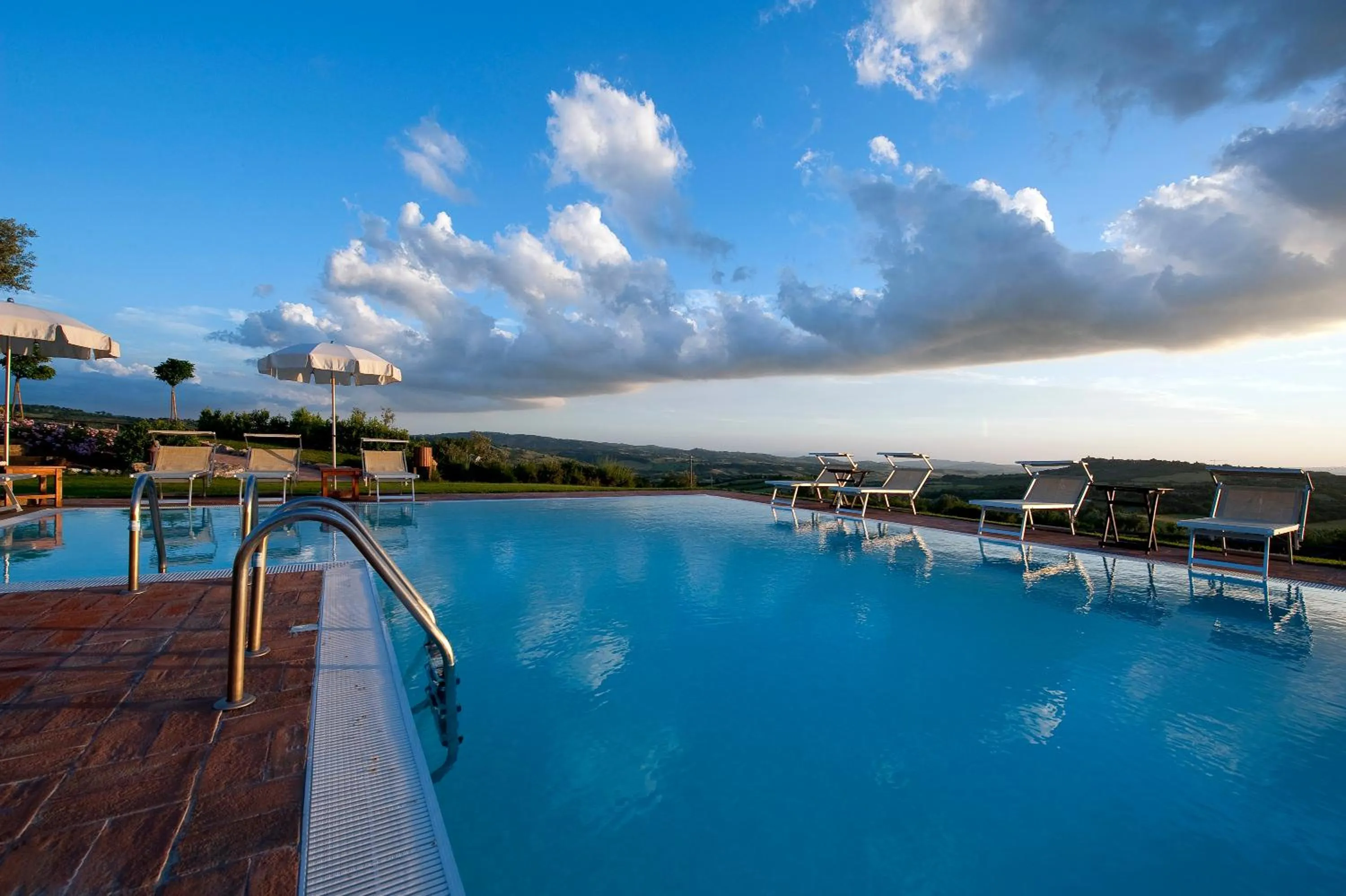 Swimming pool in Saturnia Tuscany Hotel