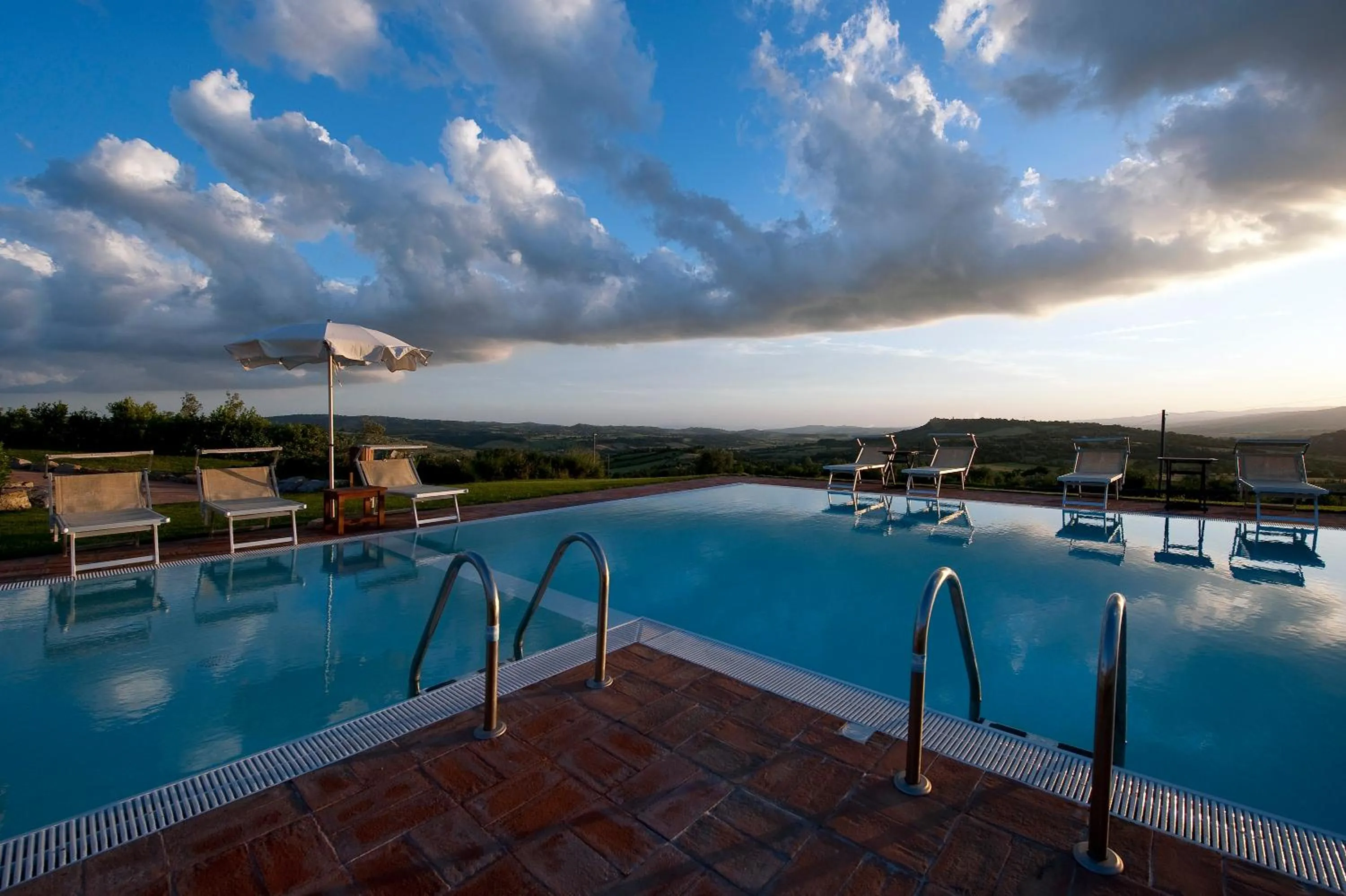 Swimming pool in Saturnia Tuscany Hotel