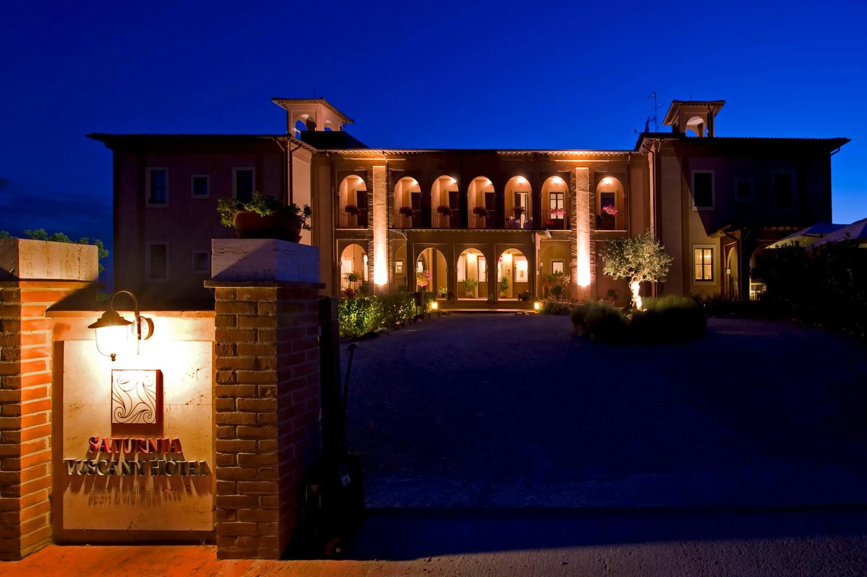 Night in Saturnia Tuscany Hotel