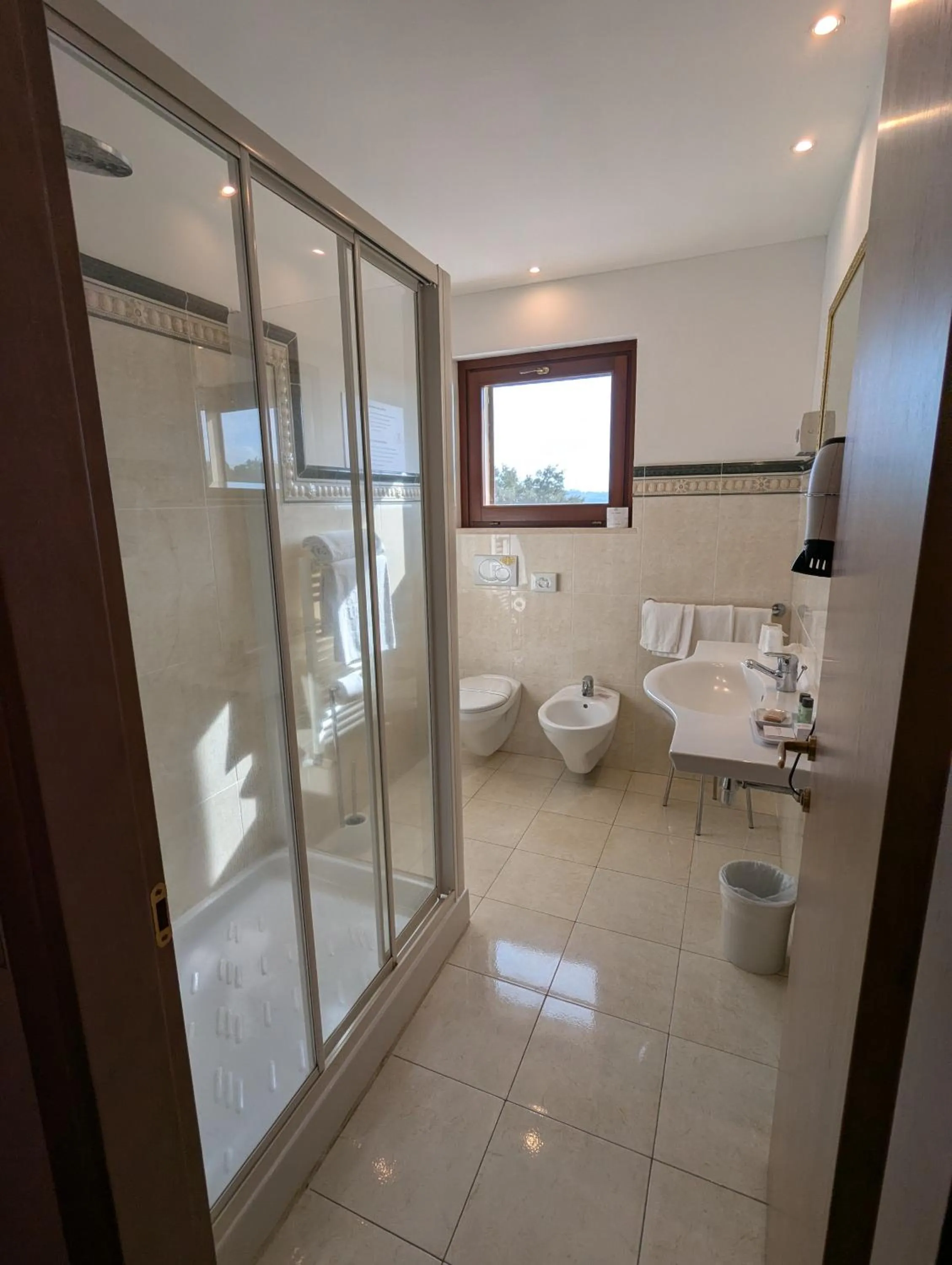 Shower in Saturnia Tuscany Hotel