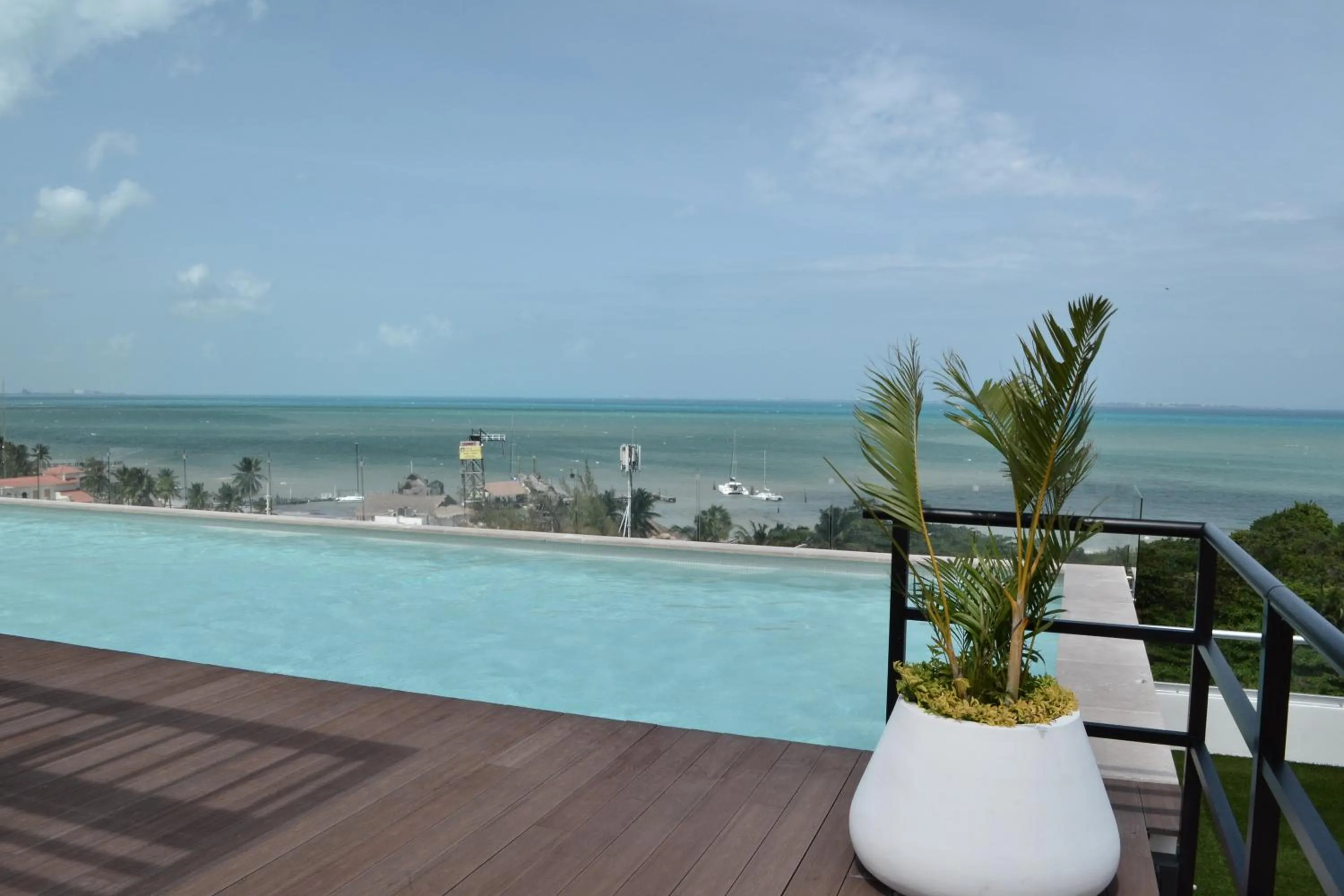 Swimming pool in Estudio Neen Zona Hotelera