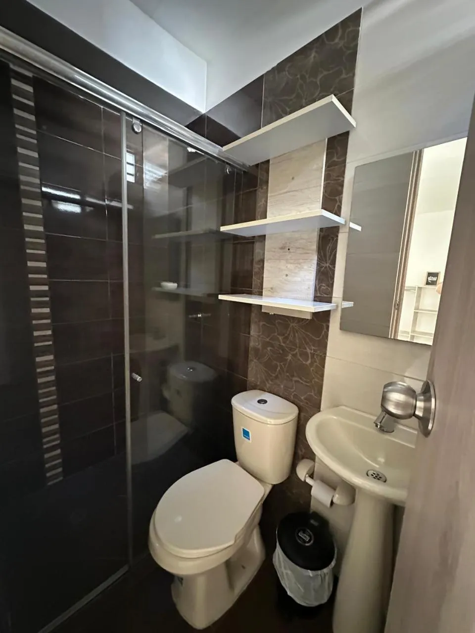 Shower in HOTEL EBENEZER