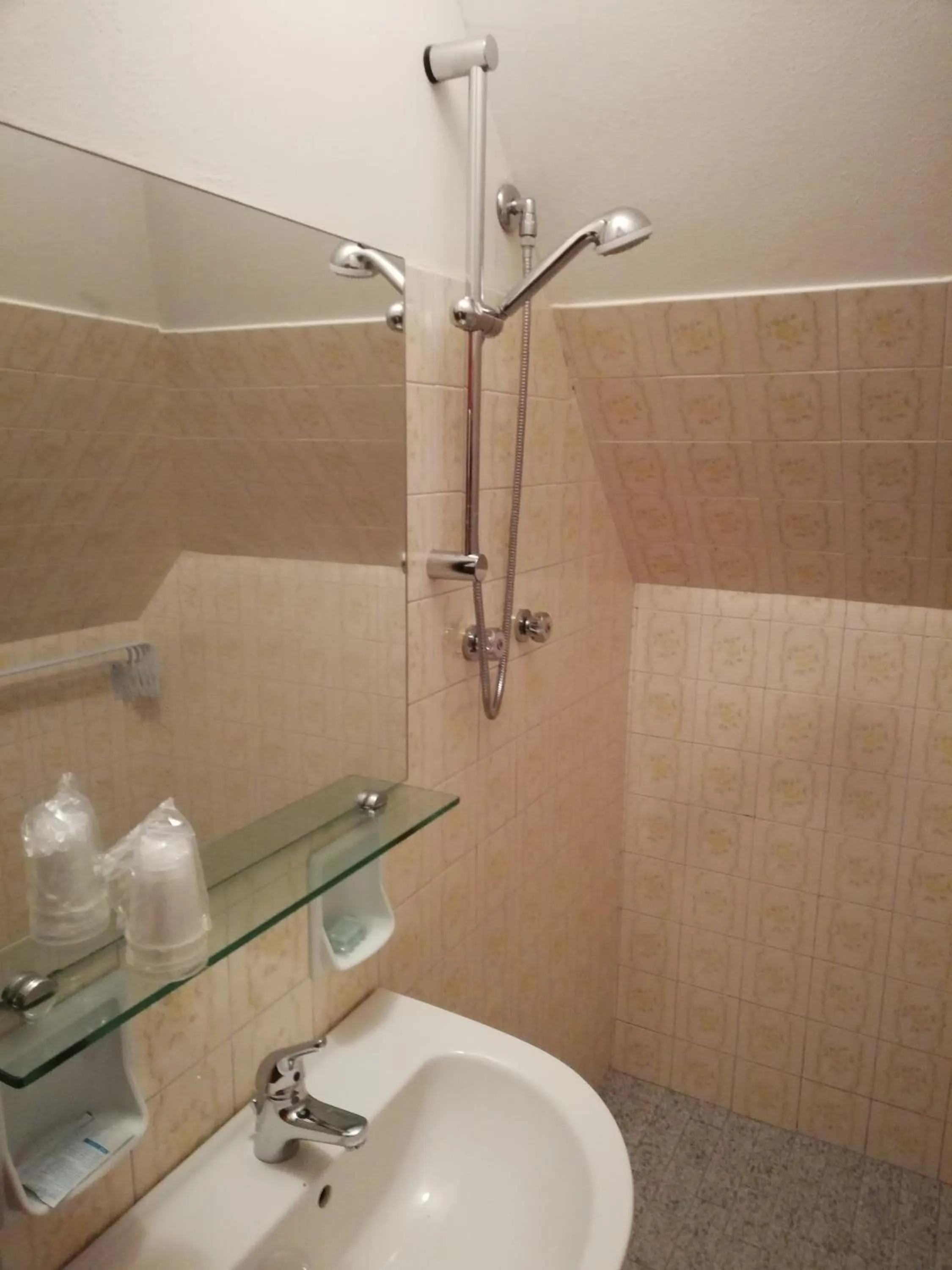 Hotel Devon Rooms & Breakfast