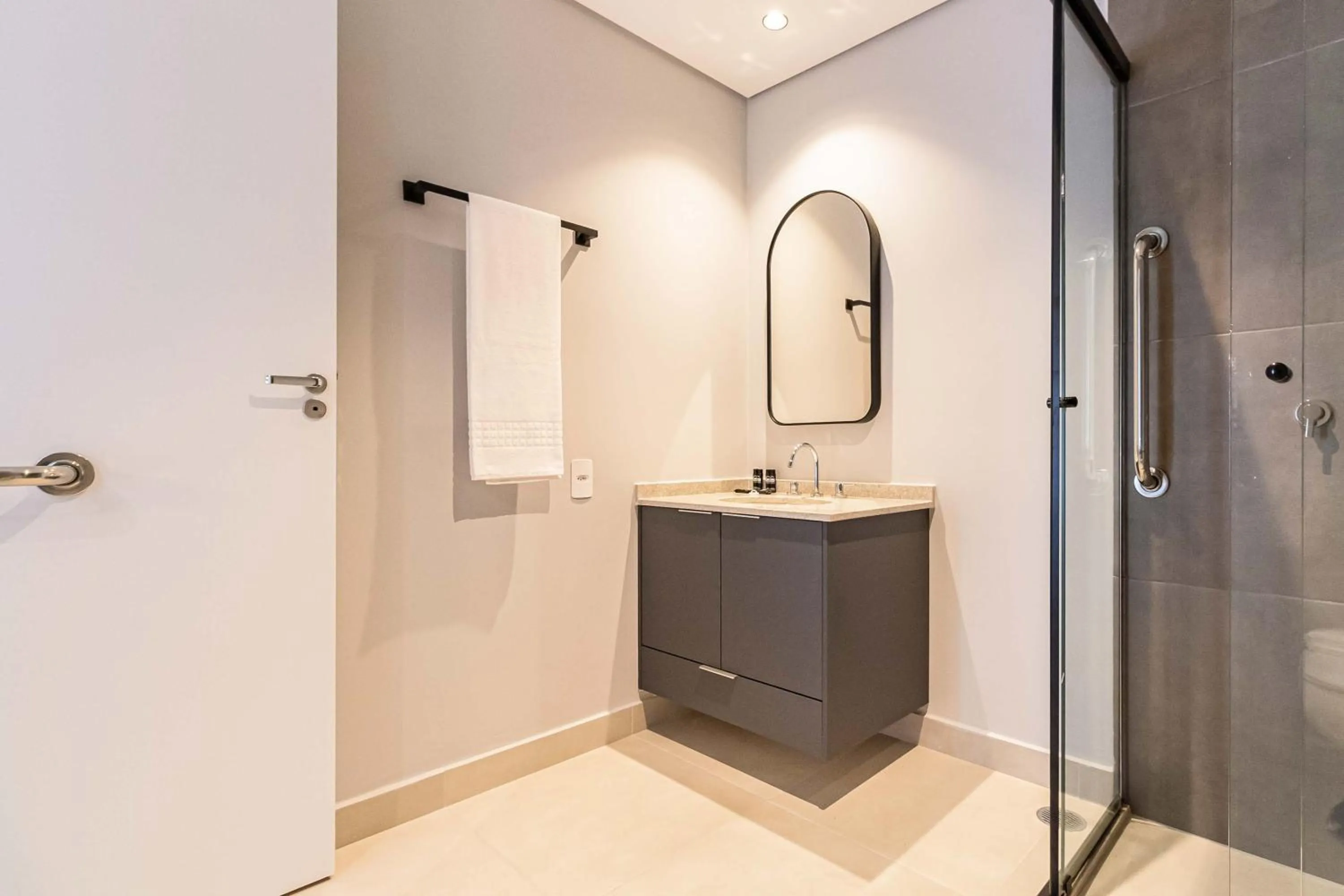 Shower in Charlie Houx Pinheiros