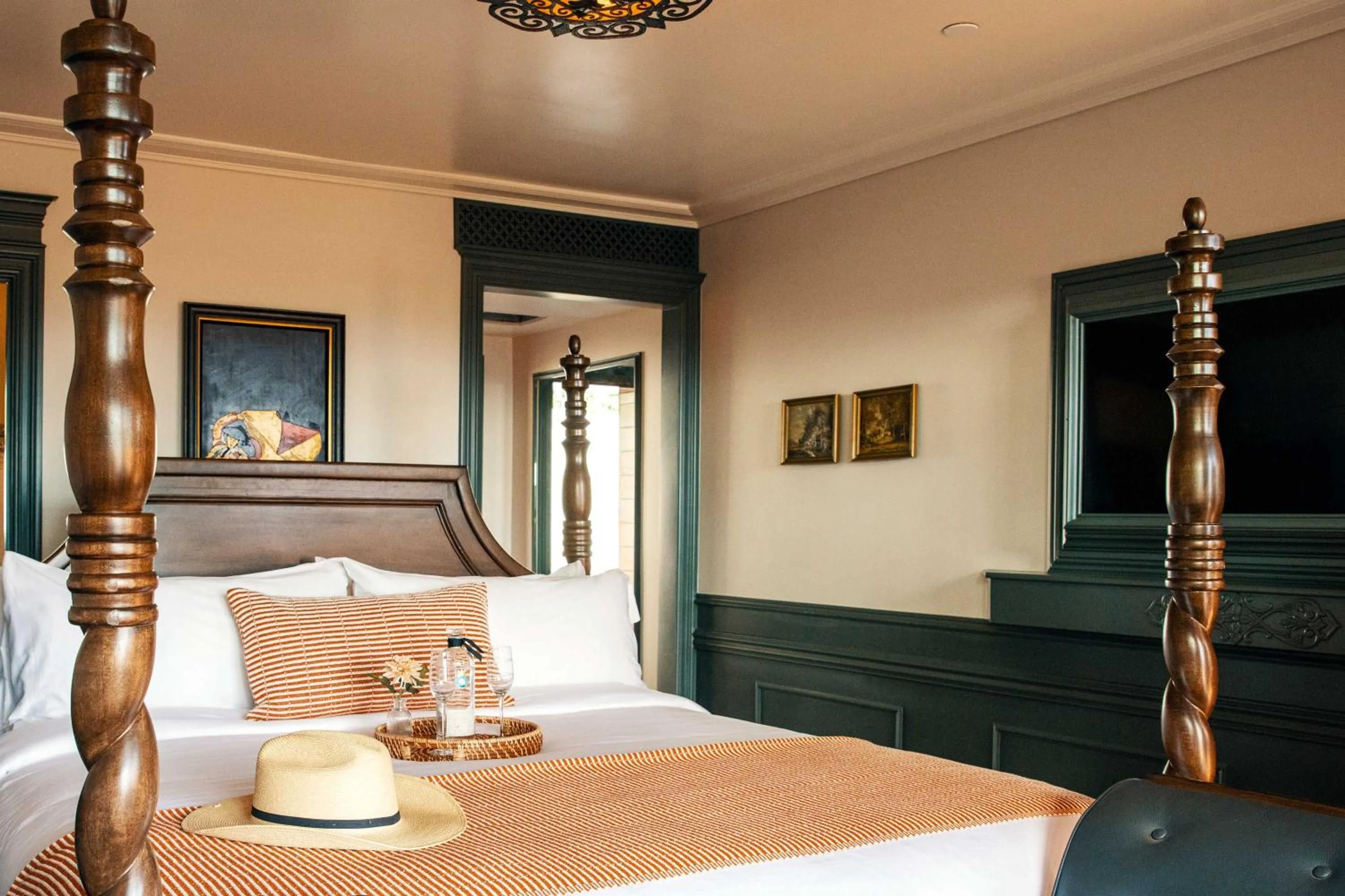 Bed in El Caminante Bar & Bungalows