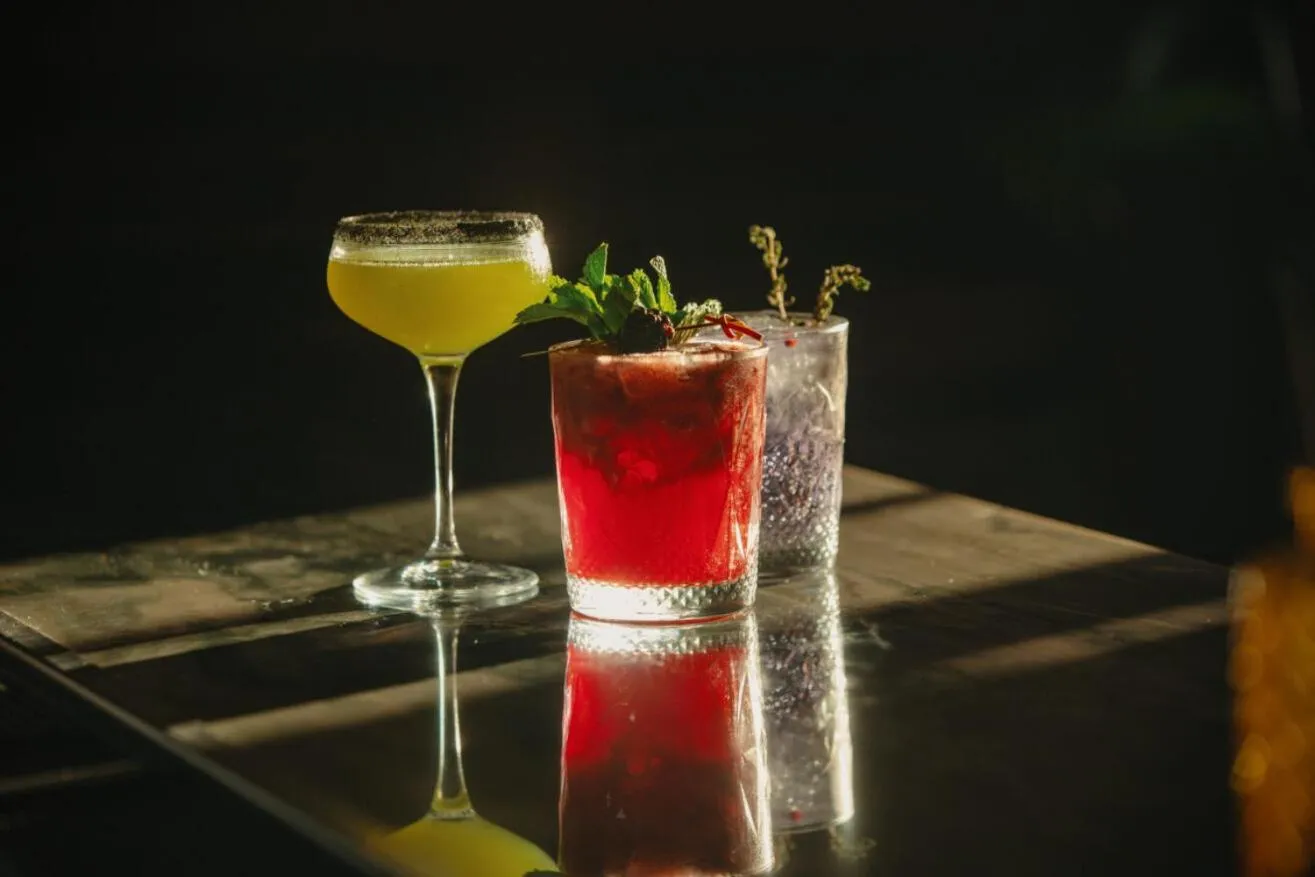 Food and drinks in El Caminante Bar & Bungalows