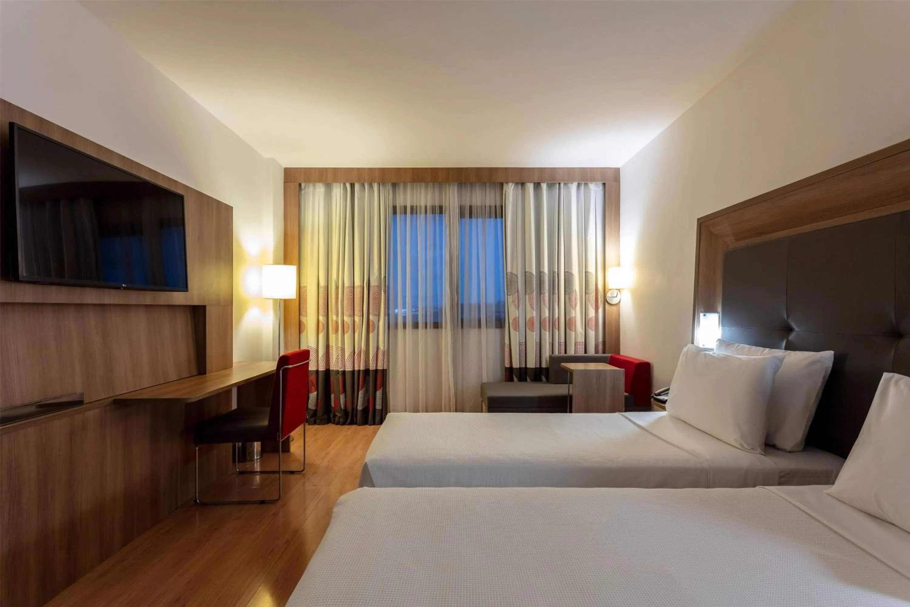 Photo of the whole room, Bed in Wyndham Salvador Hangar Aeroporto