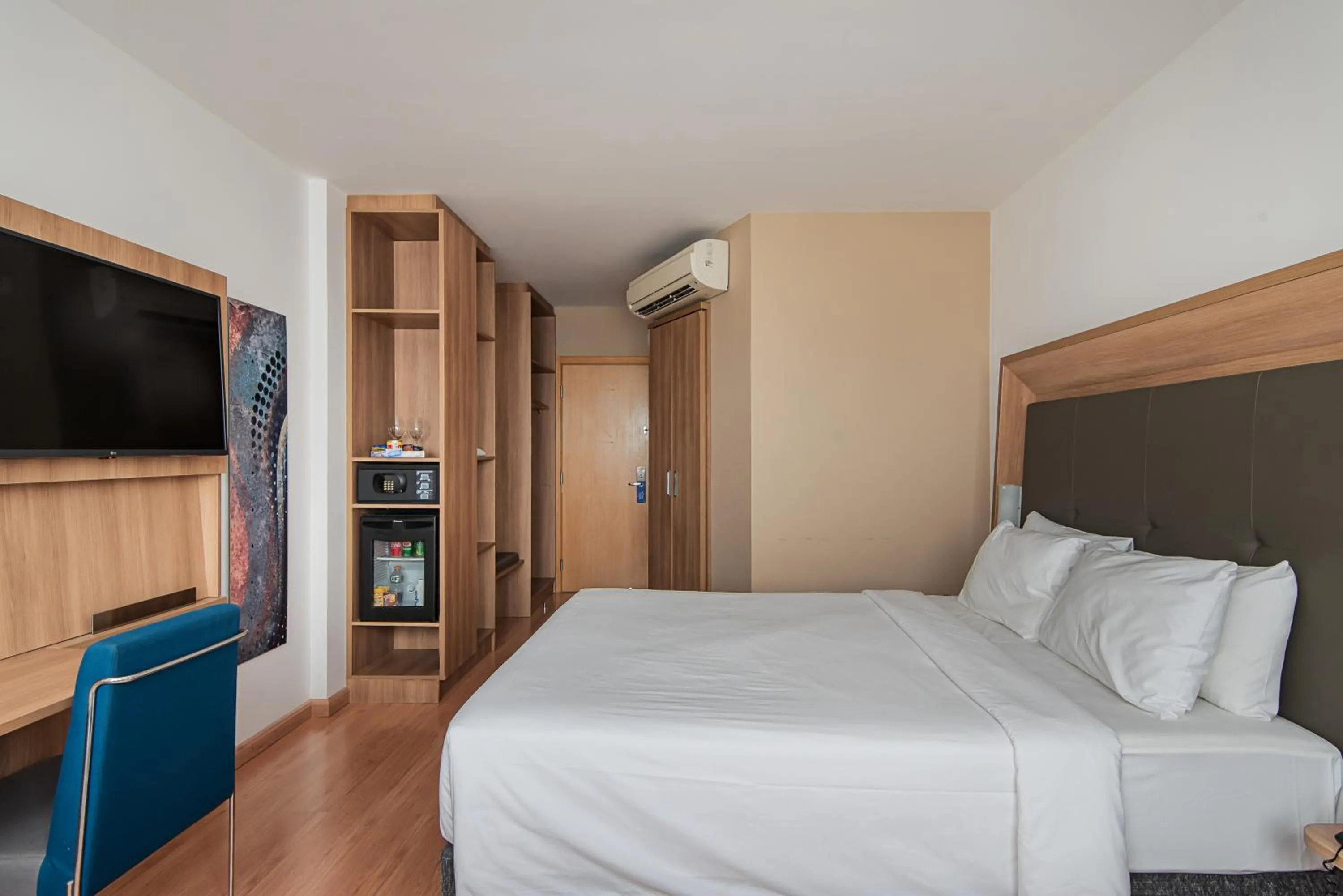 Bedroom, Bed in Wyndham Salvador Hangar Aeroporto