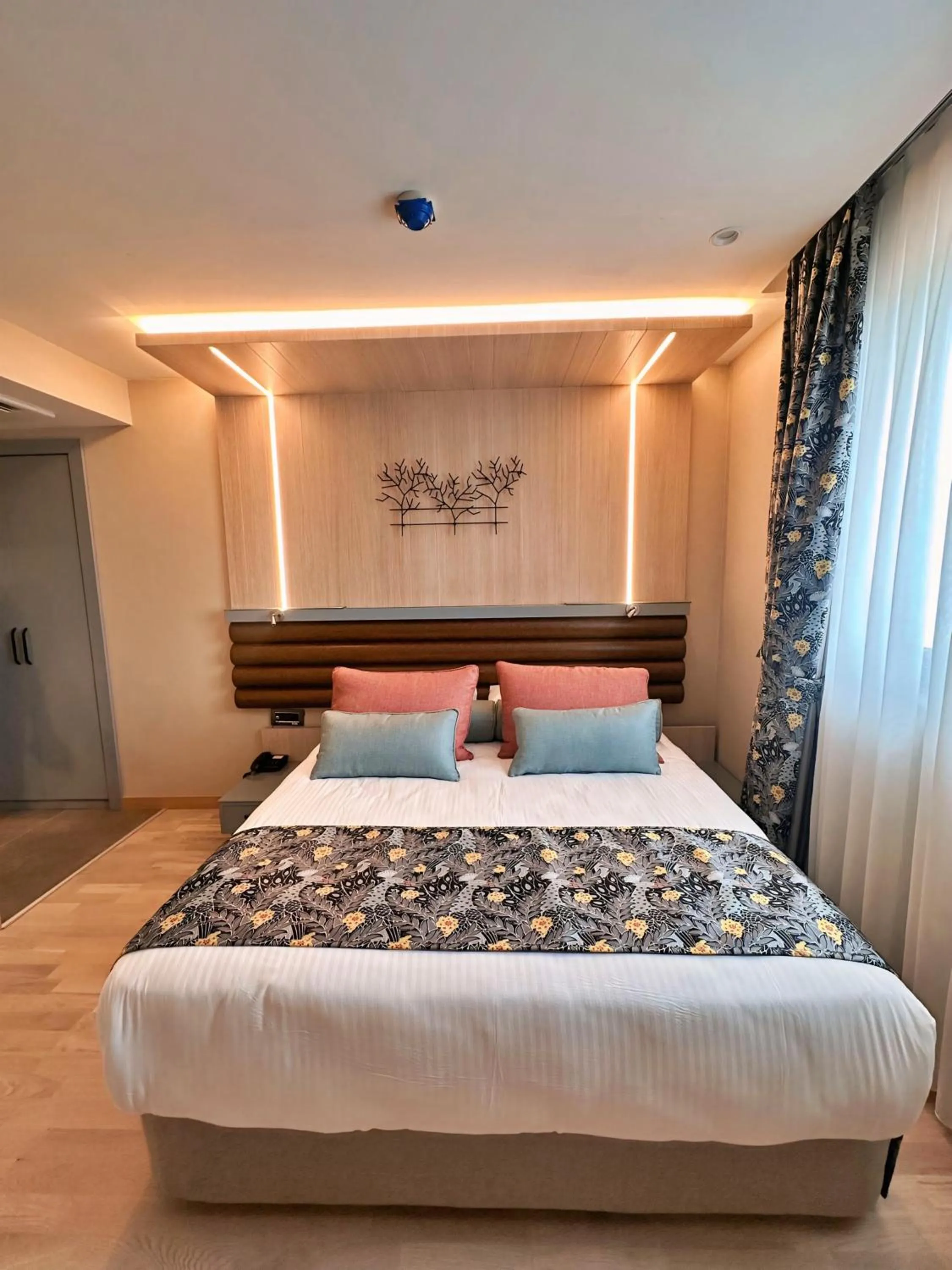 Bed in Hotel Sapphire