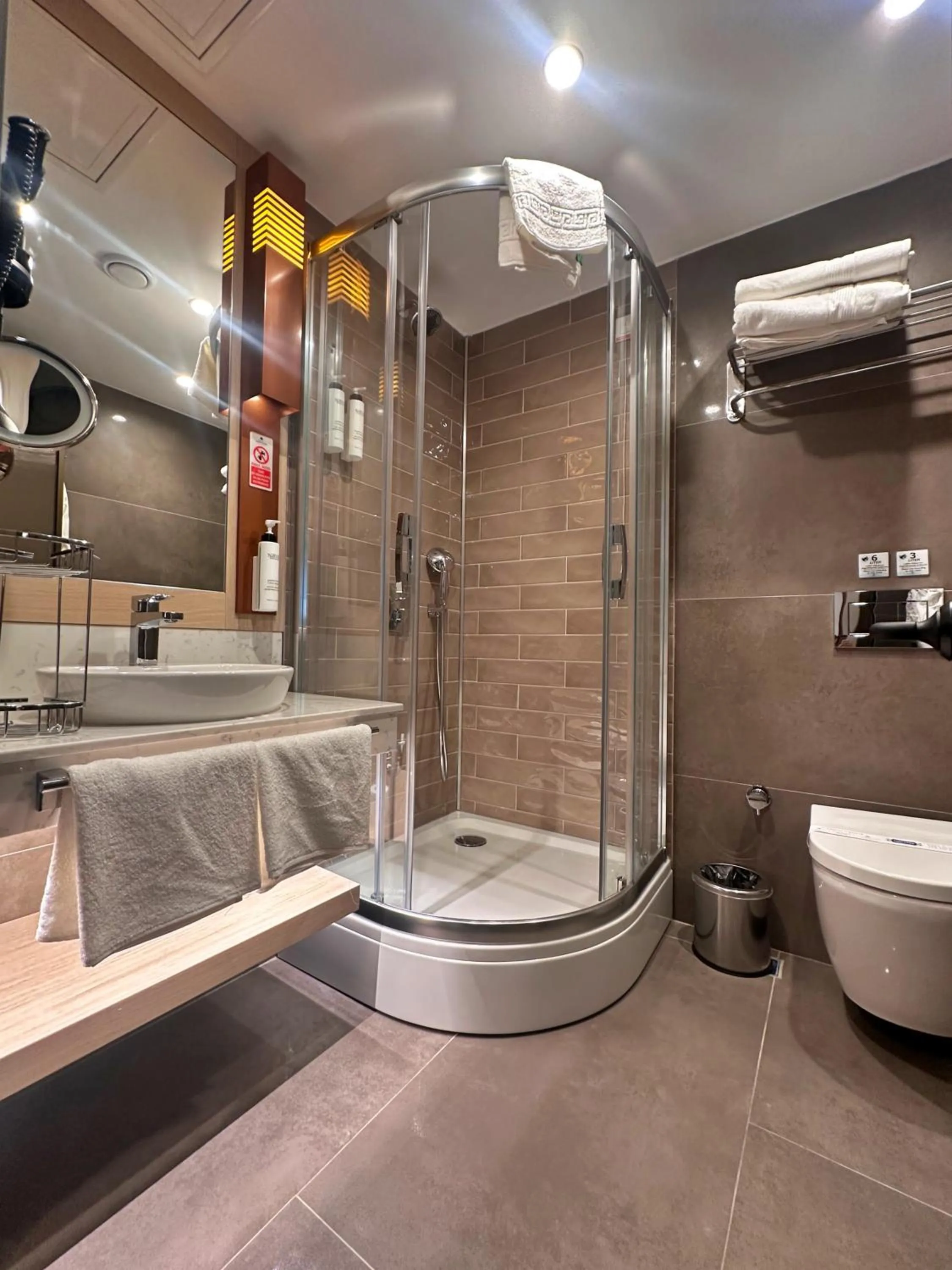 Bathroom in Hotel Sapphire